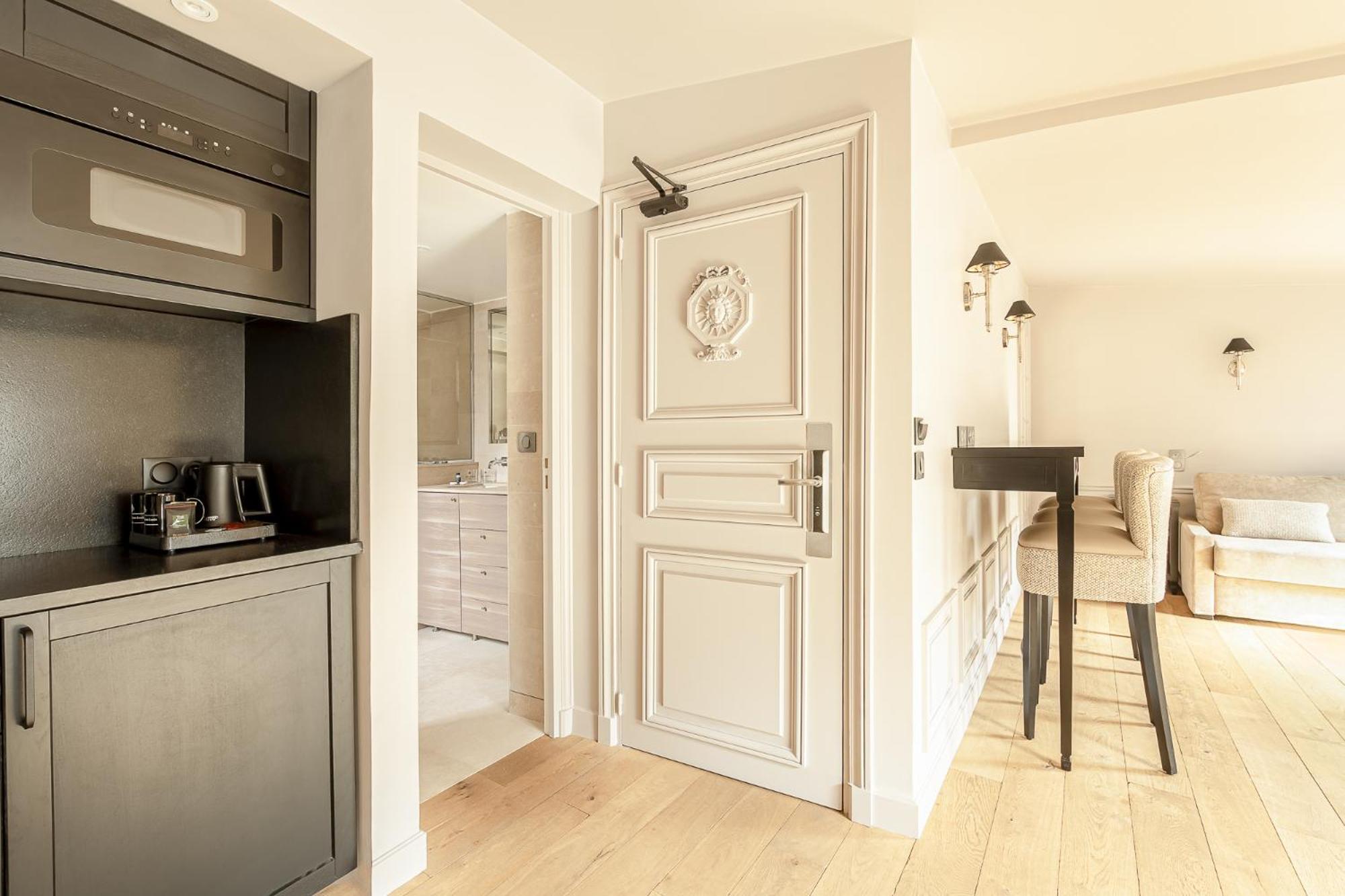 Deluxe Suite,1722894763:JPEG