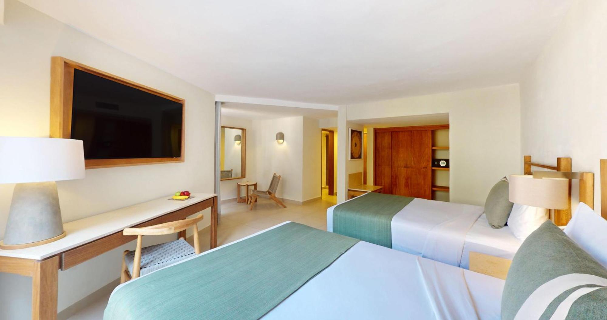Double Room Pool View