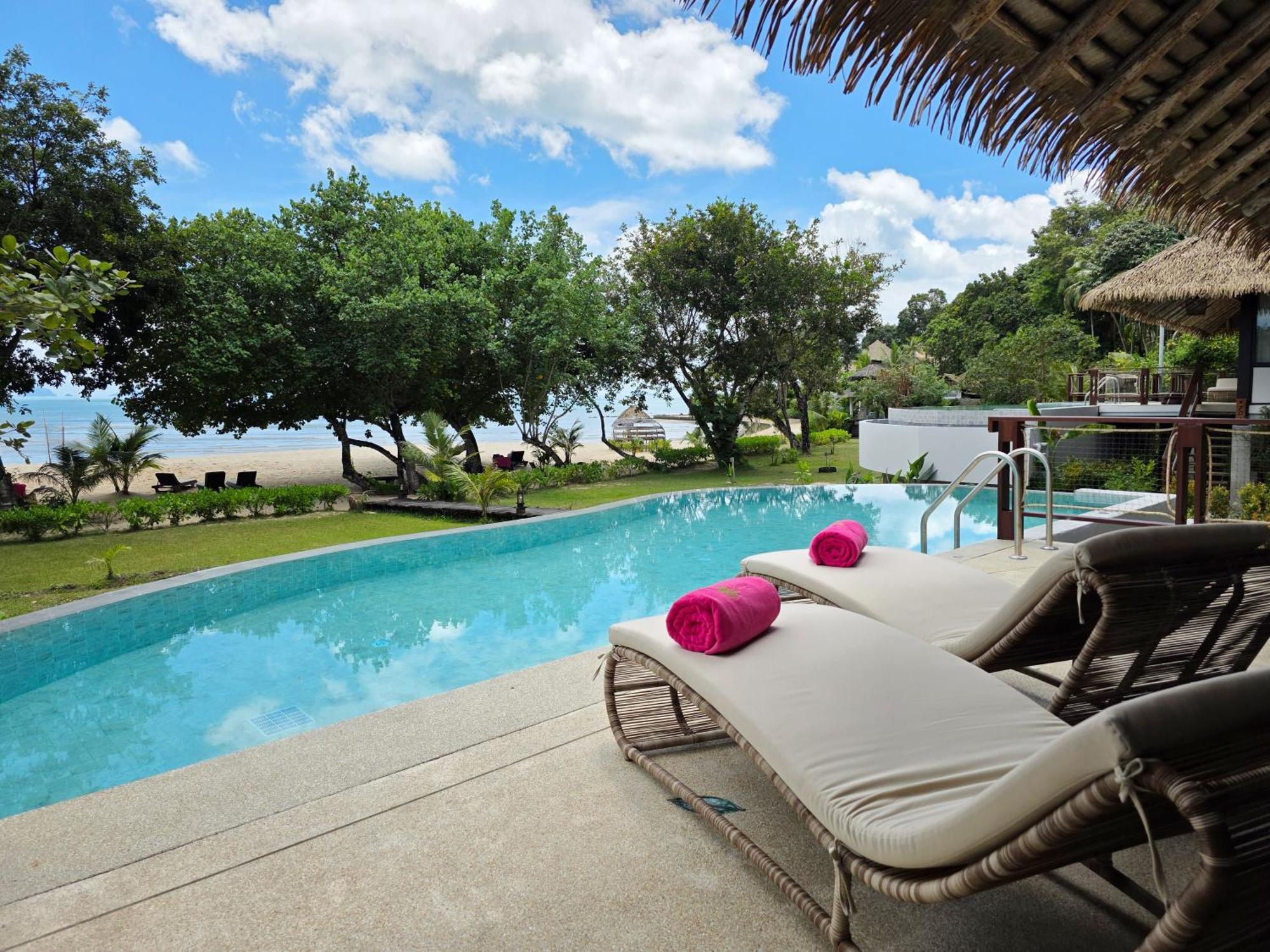 One Bedroom Beachfront Pool Villa,1770478036:JPEG