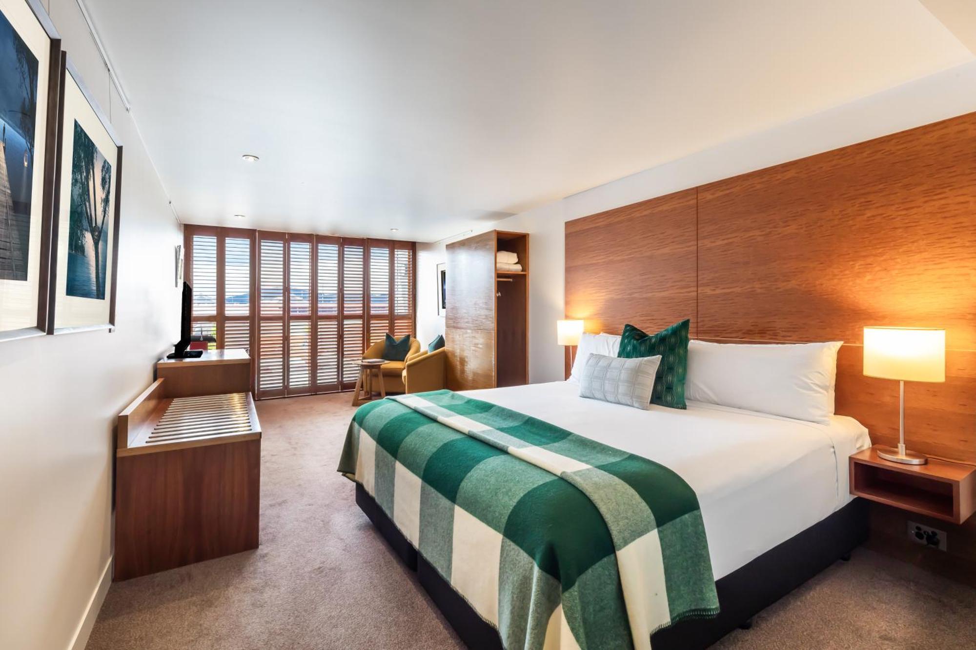 Deluxe Double Room Spa Bath,1722923823:JPEG