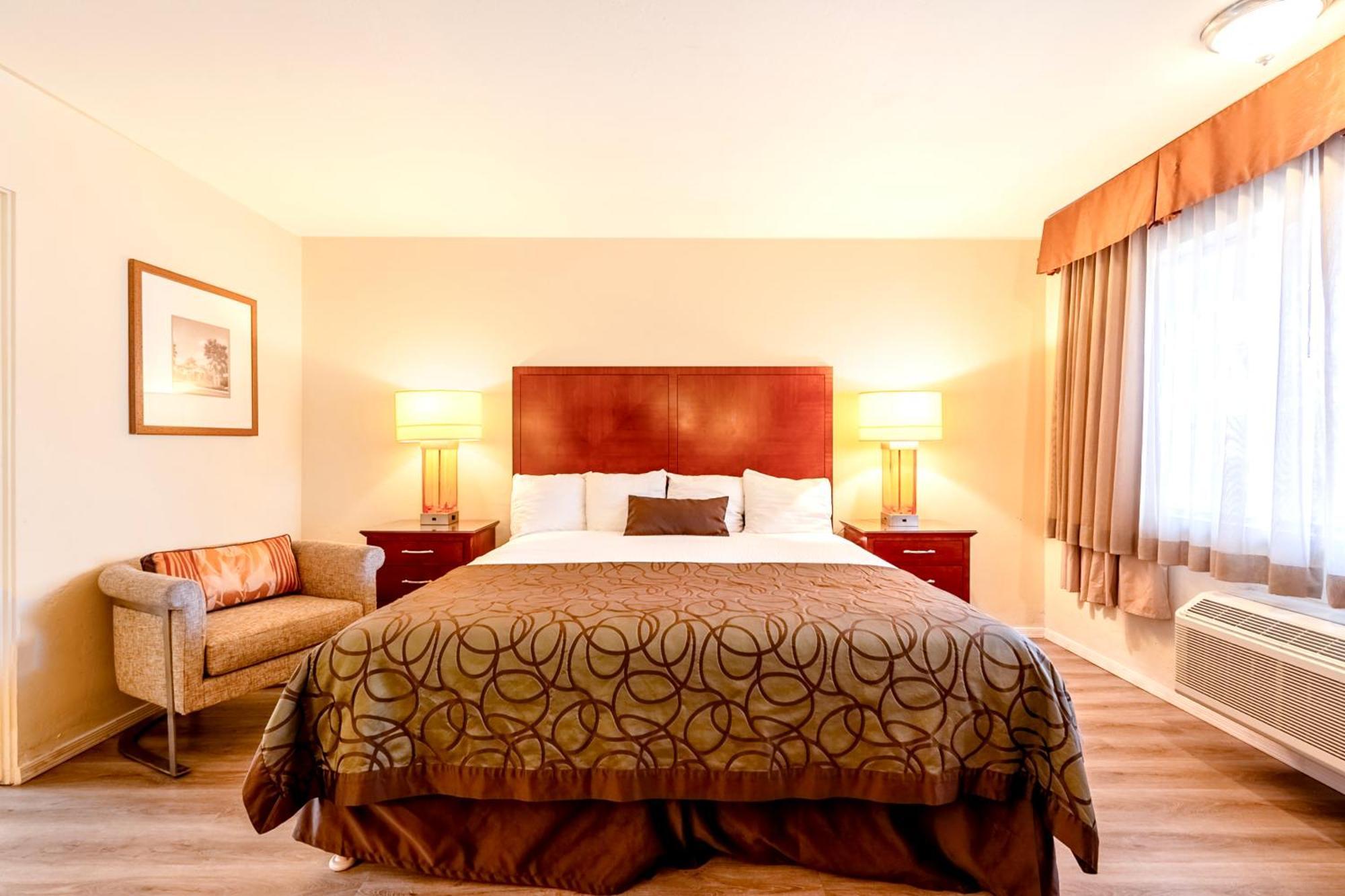 Deluxe King Bed Non smoking