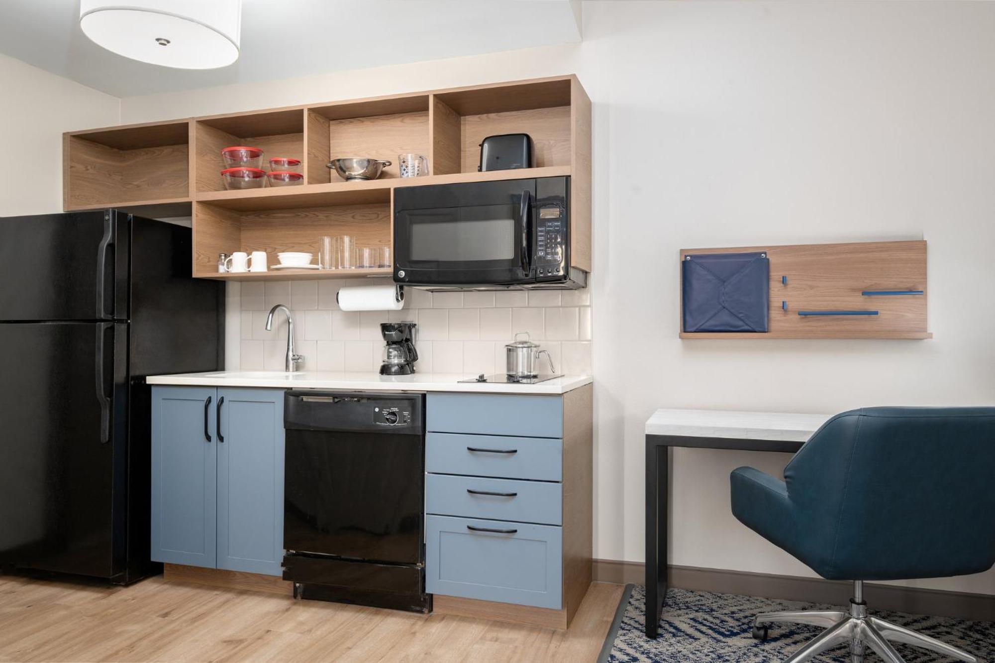 King Studio Suite