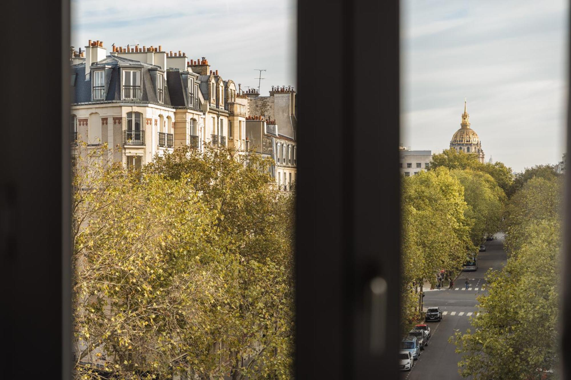 Superior Double Room Eiffel Tower View