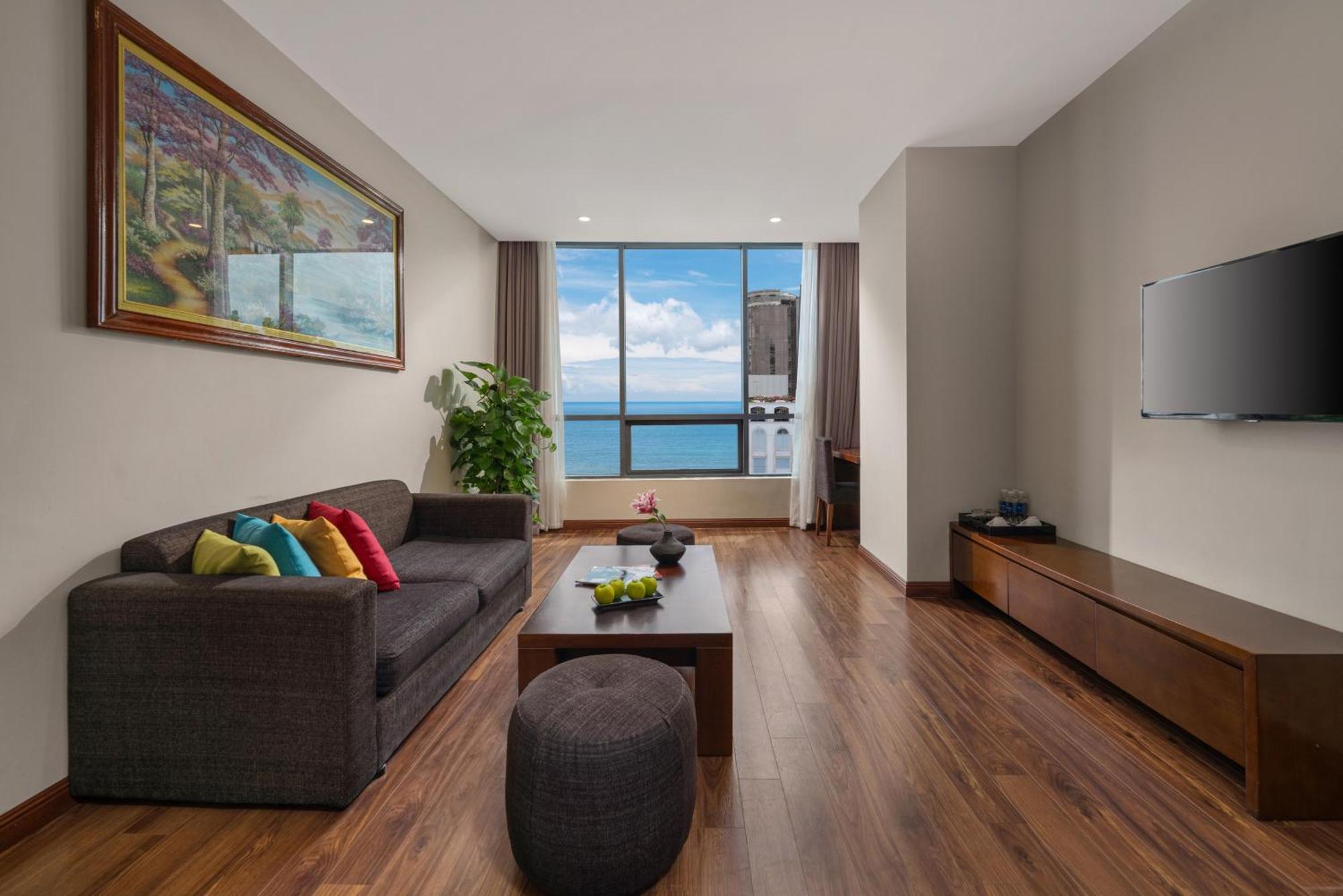Grand Suite with Sea View - Two Bedroom