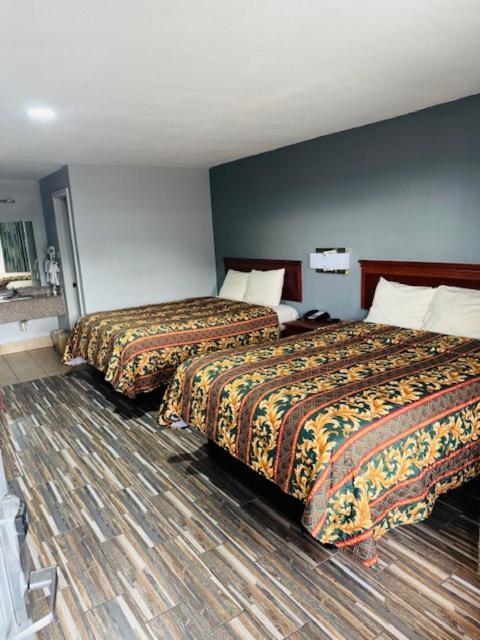 Queen Room with Two Queen Beds