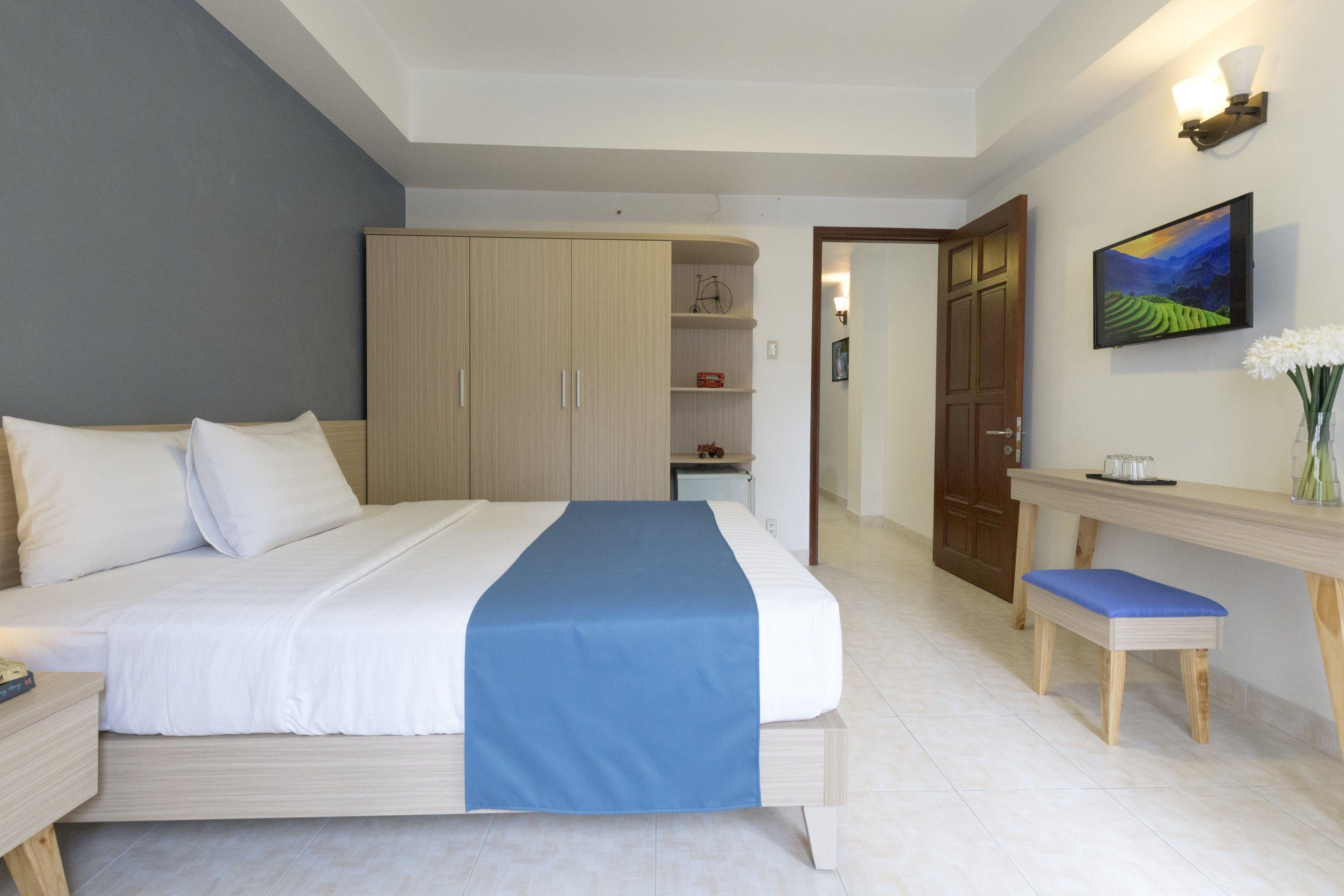 Connecting Room with Balcony