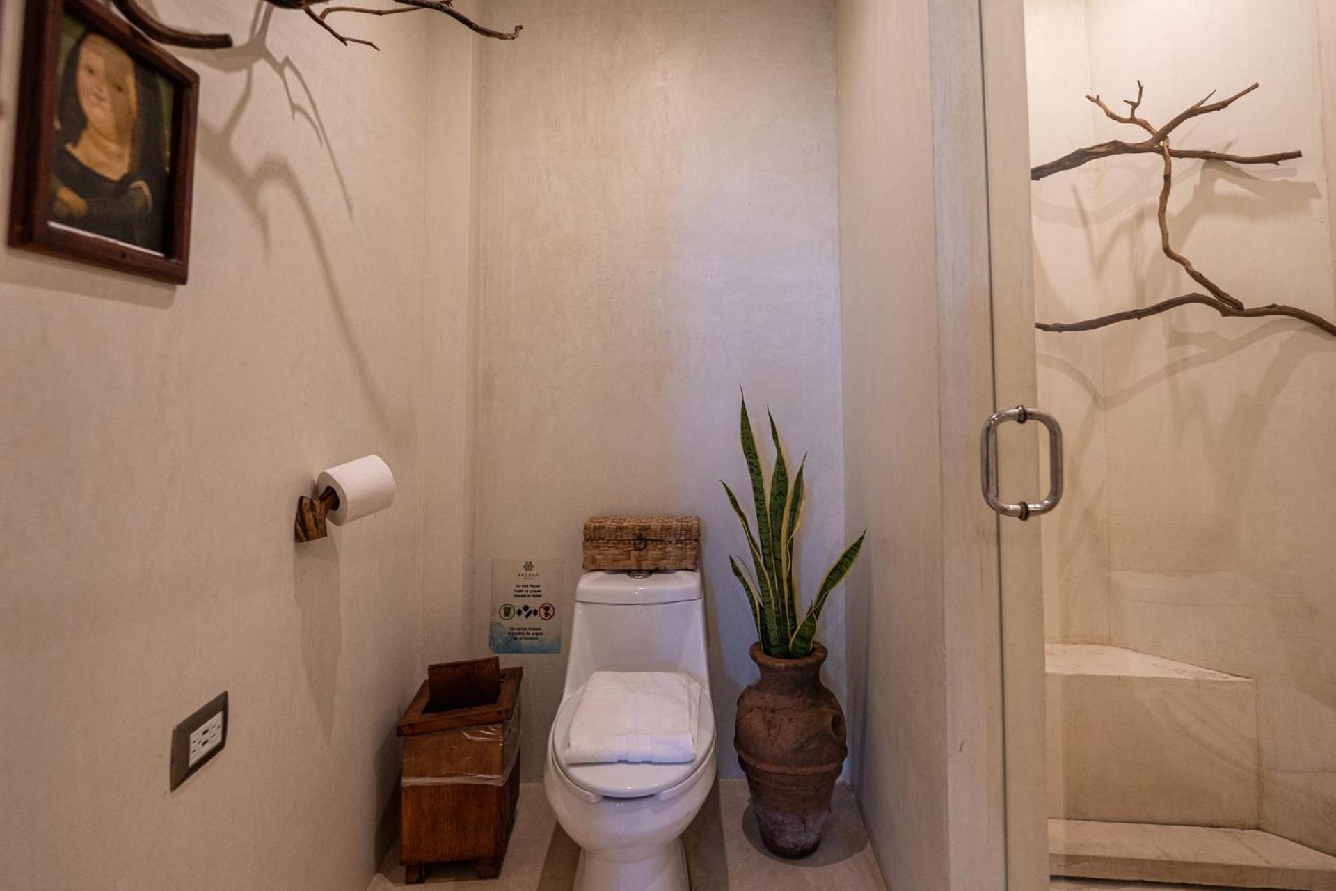Deluxe Double Room Bath