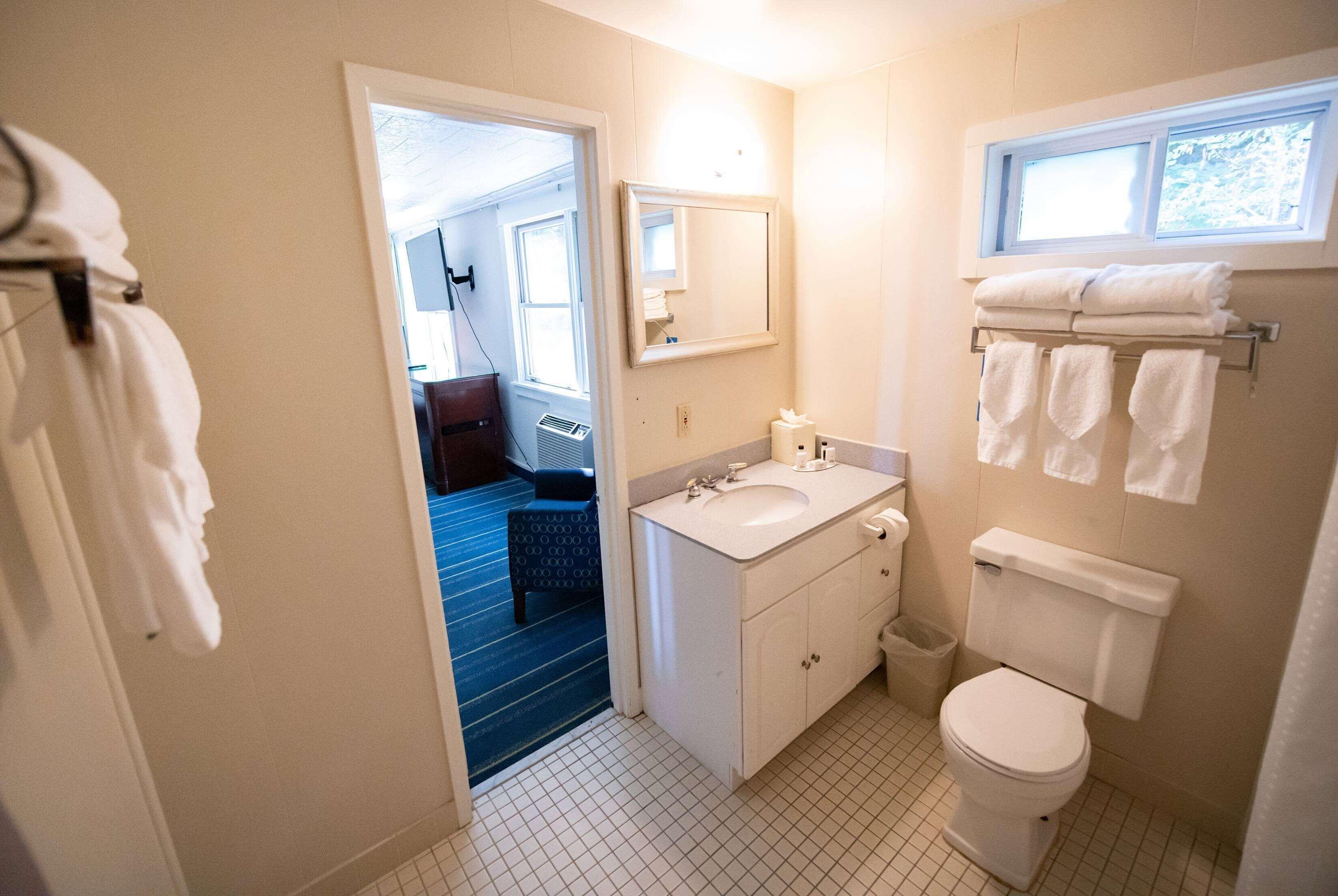Suite Two Double Beds Non-Smoking
