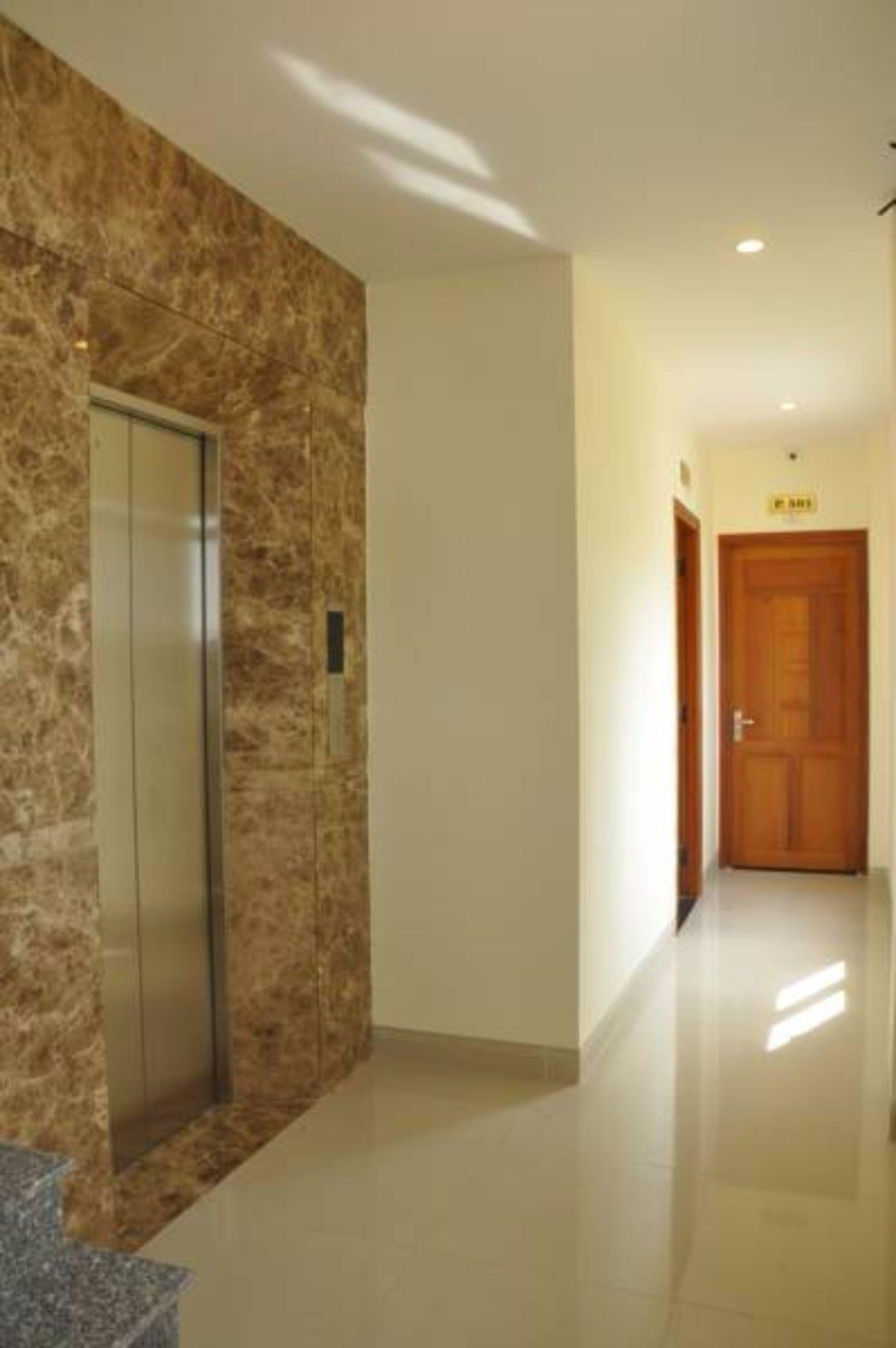Twin Room with City View