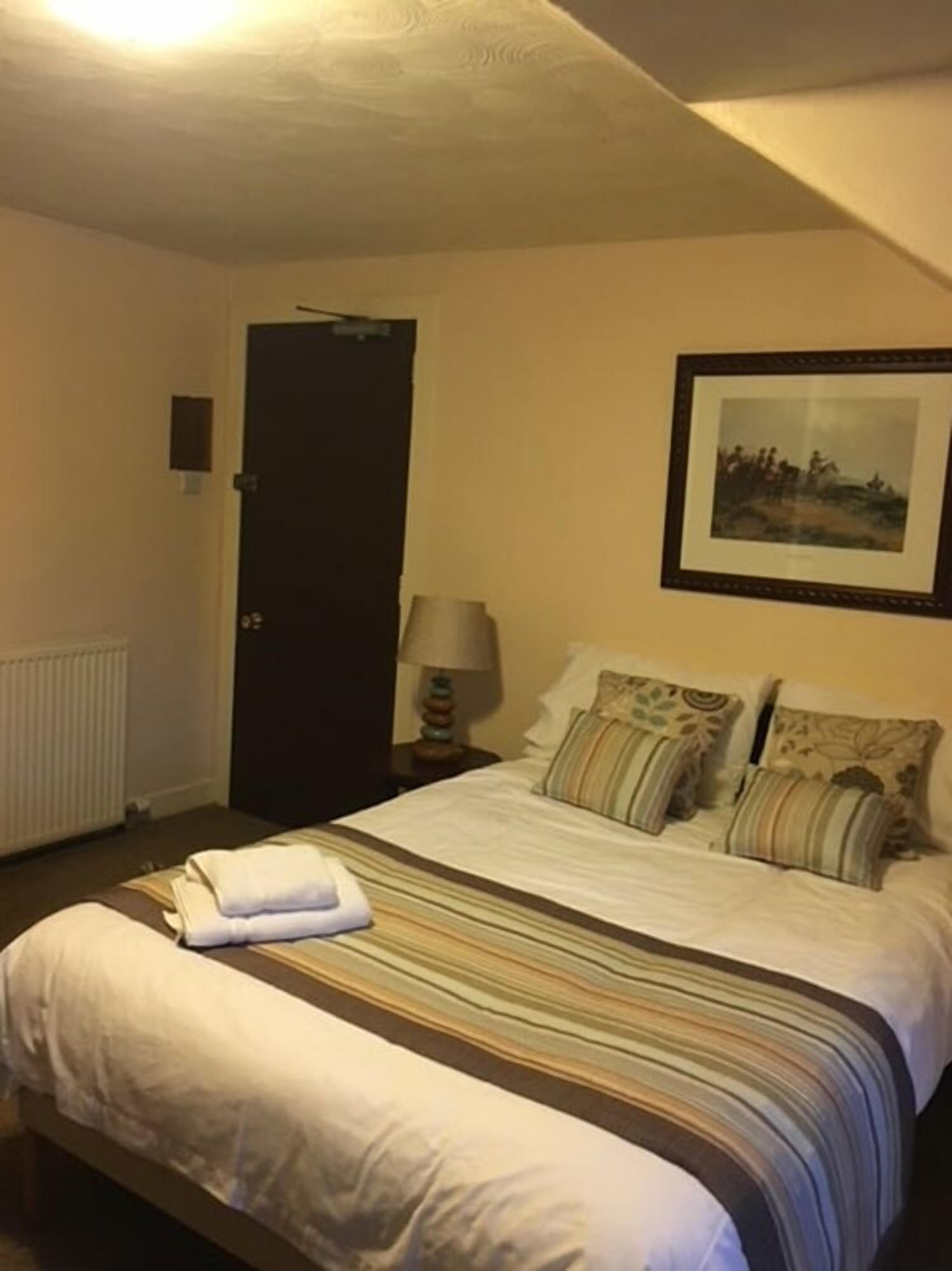Deluxe Double Room Shower