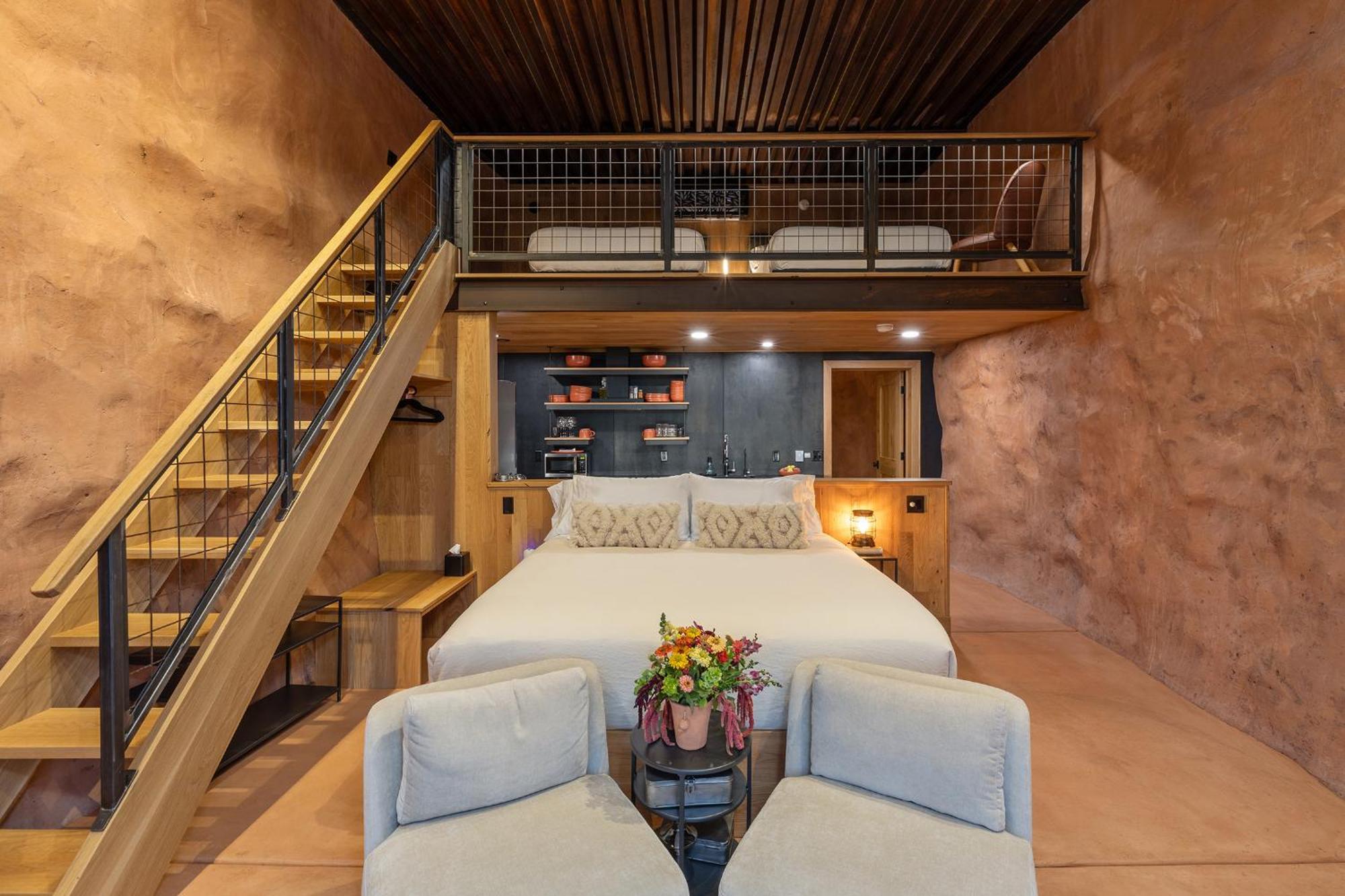 Suite with Garden View