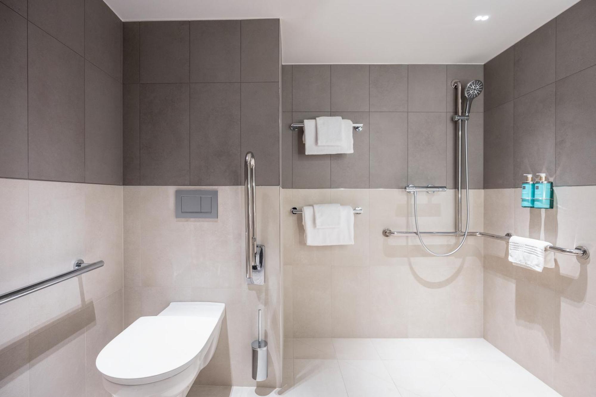 Standard Double Room Disability Access