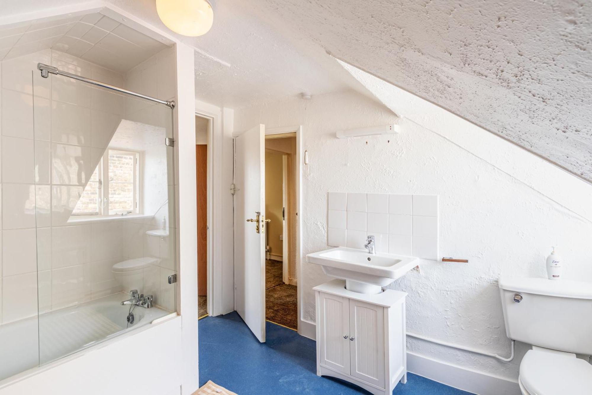 Double Room with Private Bathroom