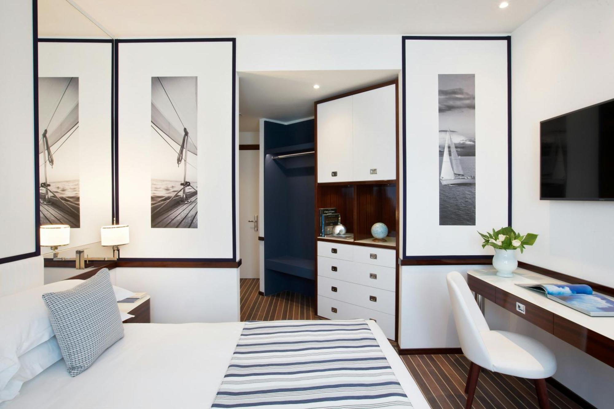 2 Doppelzimmer mit Verbindungstür