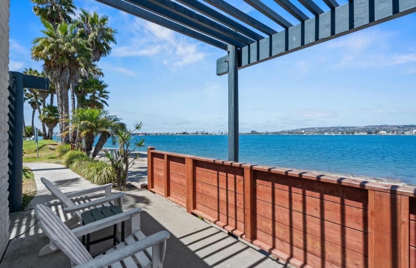 Bayside Bungalow Suite
