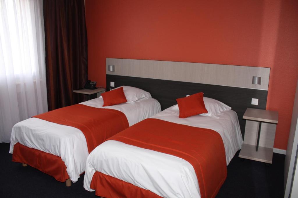 Twin Room