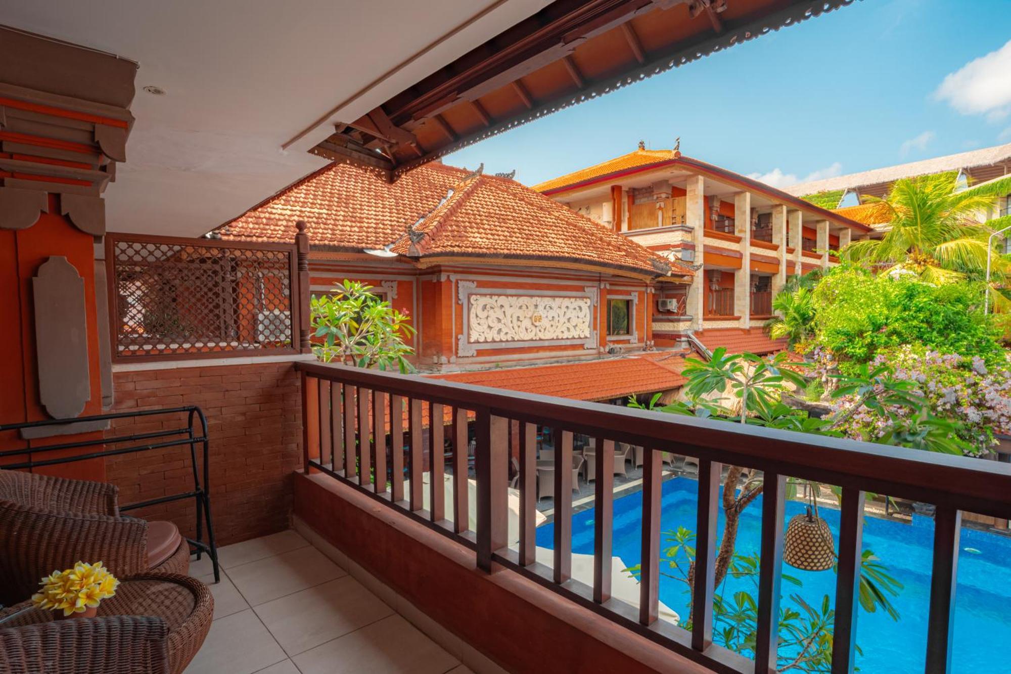 Deluxe Double or Twin Room Pool View