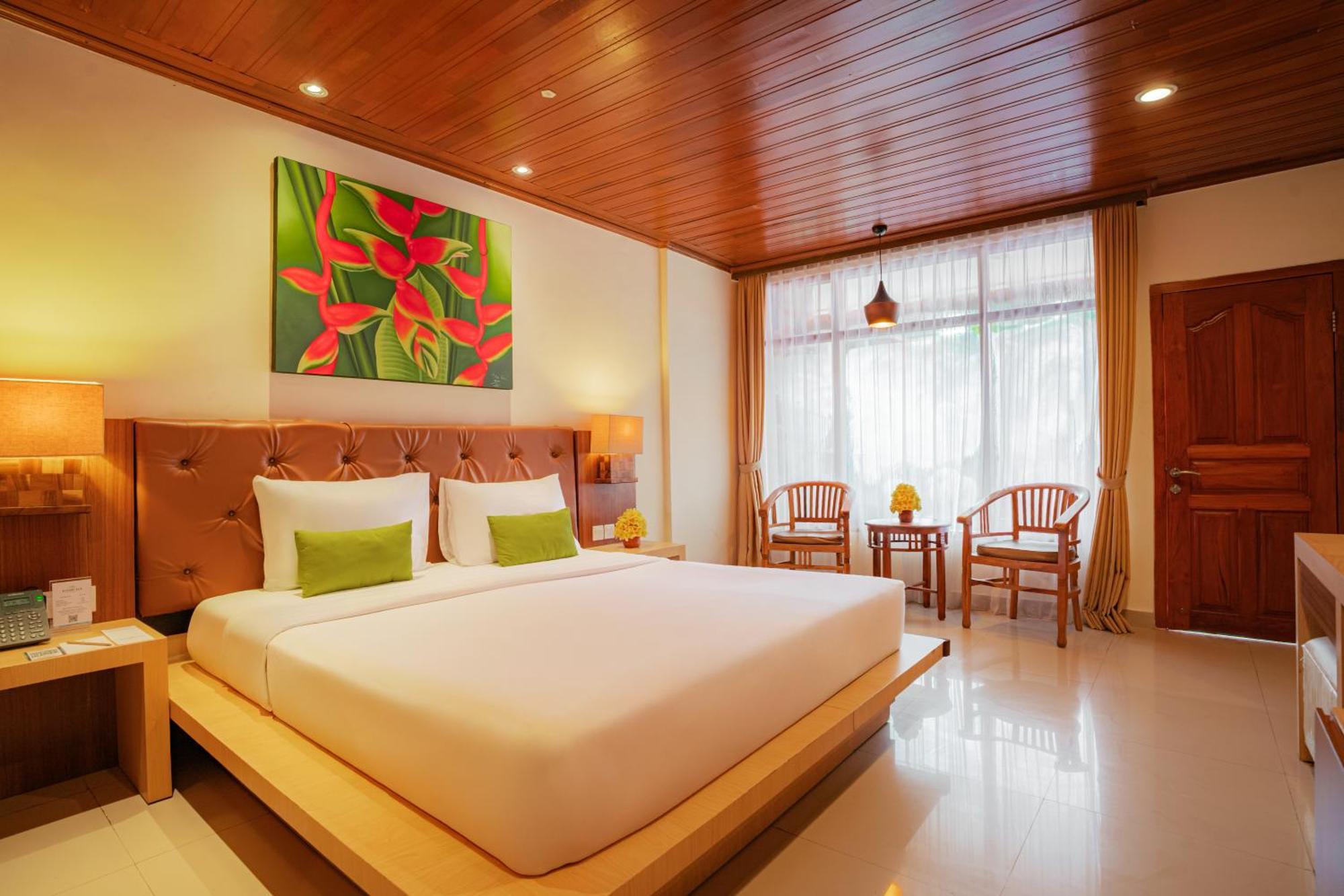 Deluxe Double or Twin Room Pool View