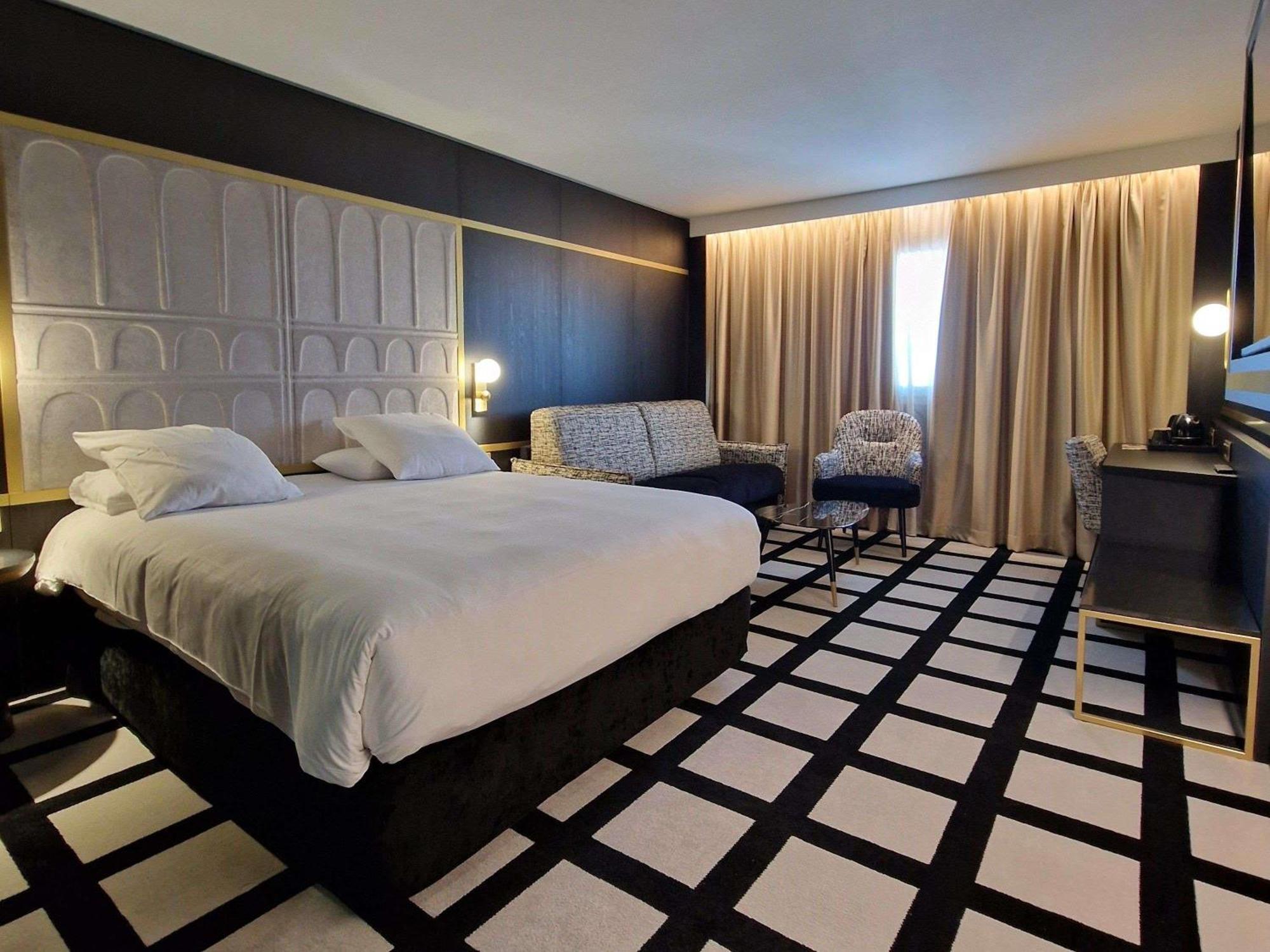 Deluxe Room with Double Bed and Double Sofa Bed
