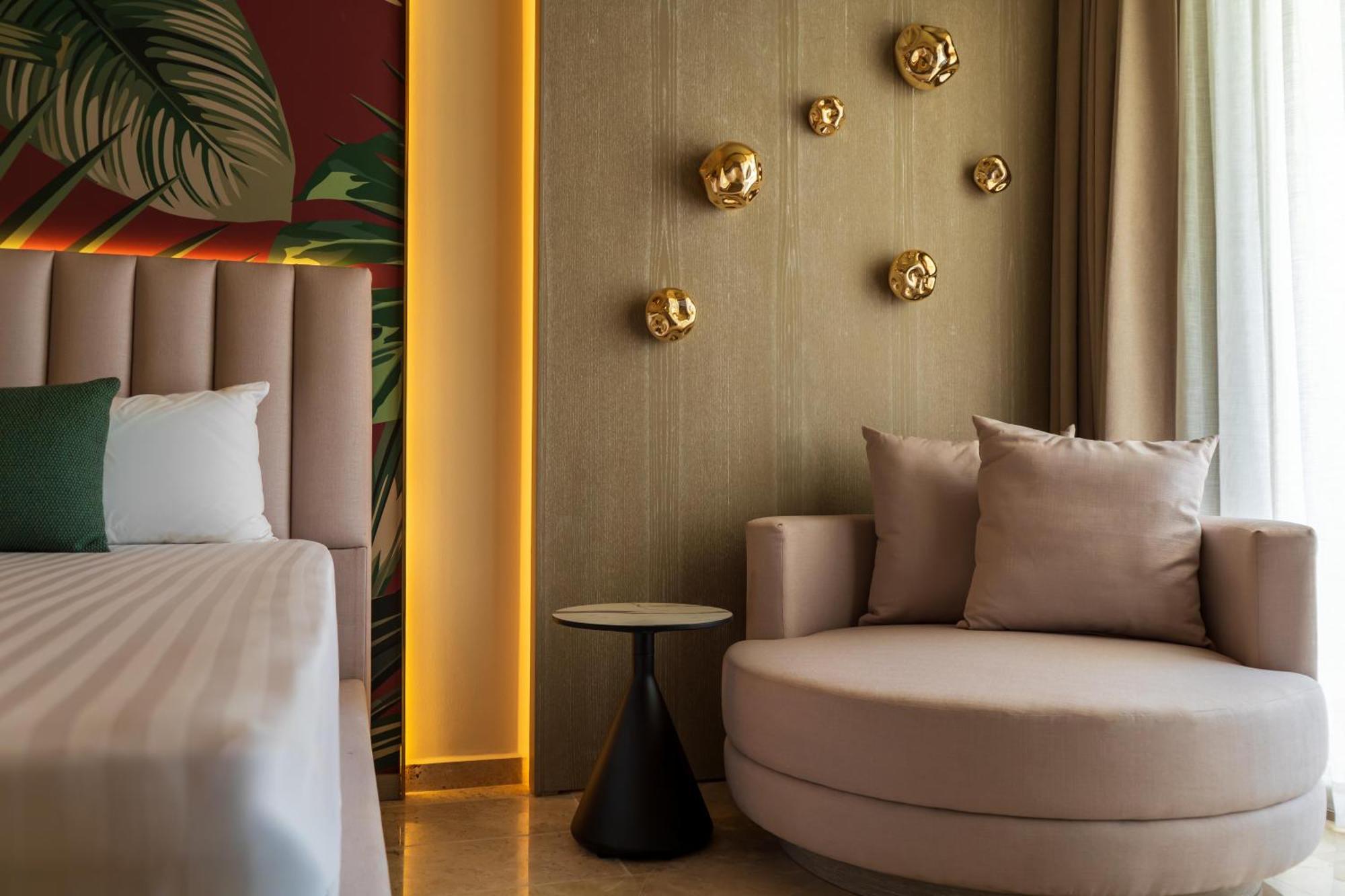 Deluxe Junior Suite