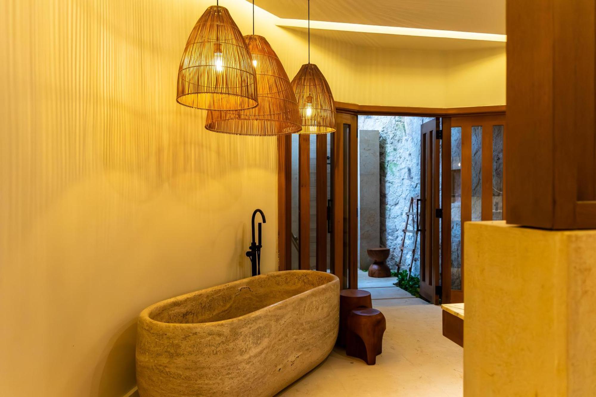 Laguna VIlla Suite Adults Only 18 years old