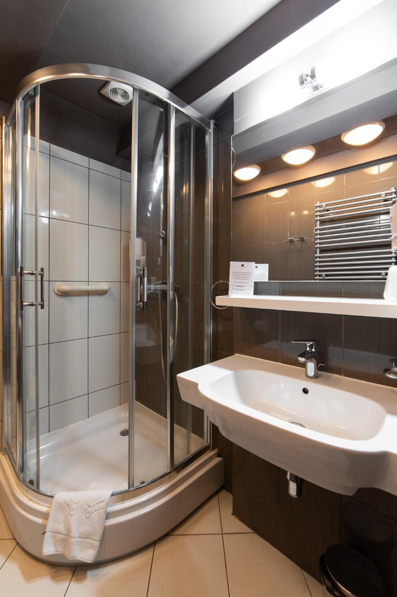 Large Single Room