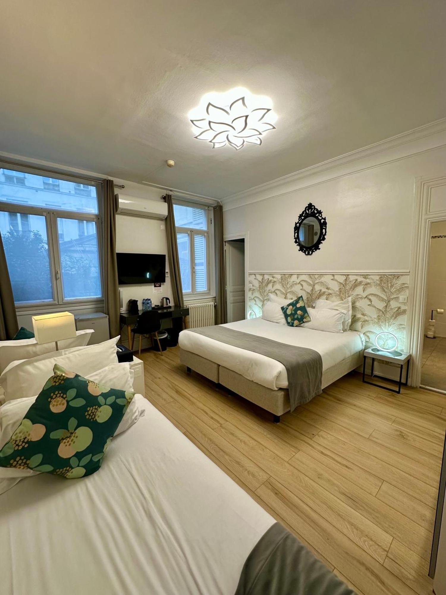 Superior Family Room