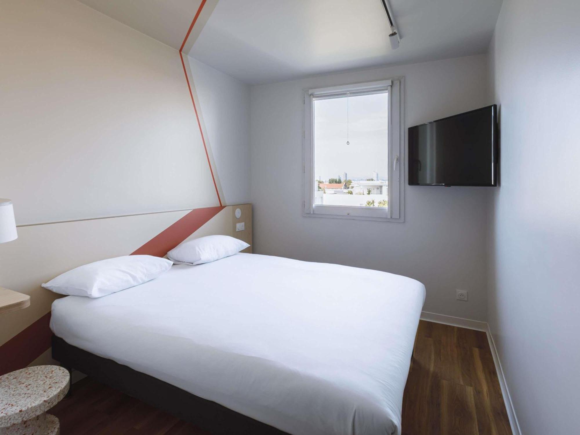 Accessible King Room