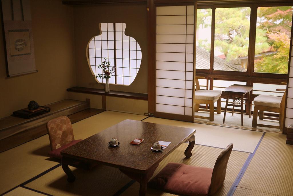 Japanese-Style Superior Twin Room with Shared Bathroom and Garden View