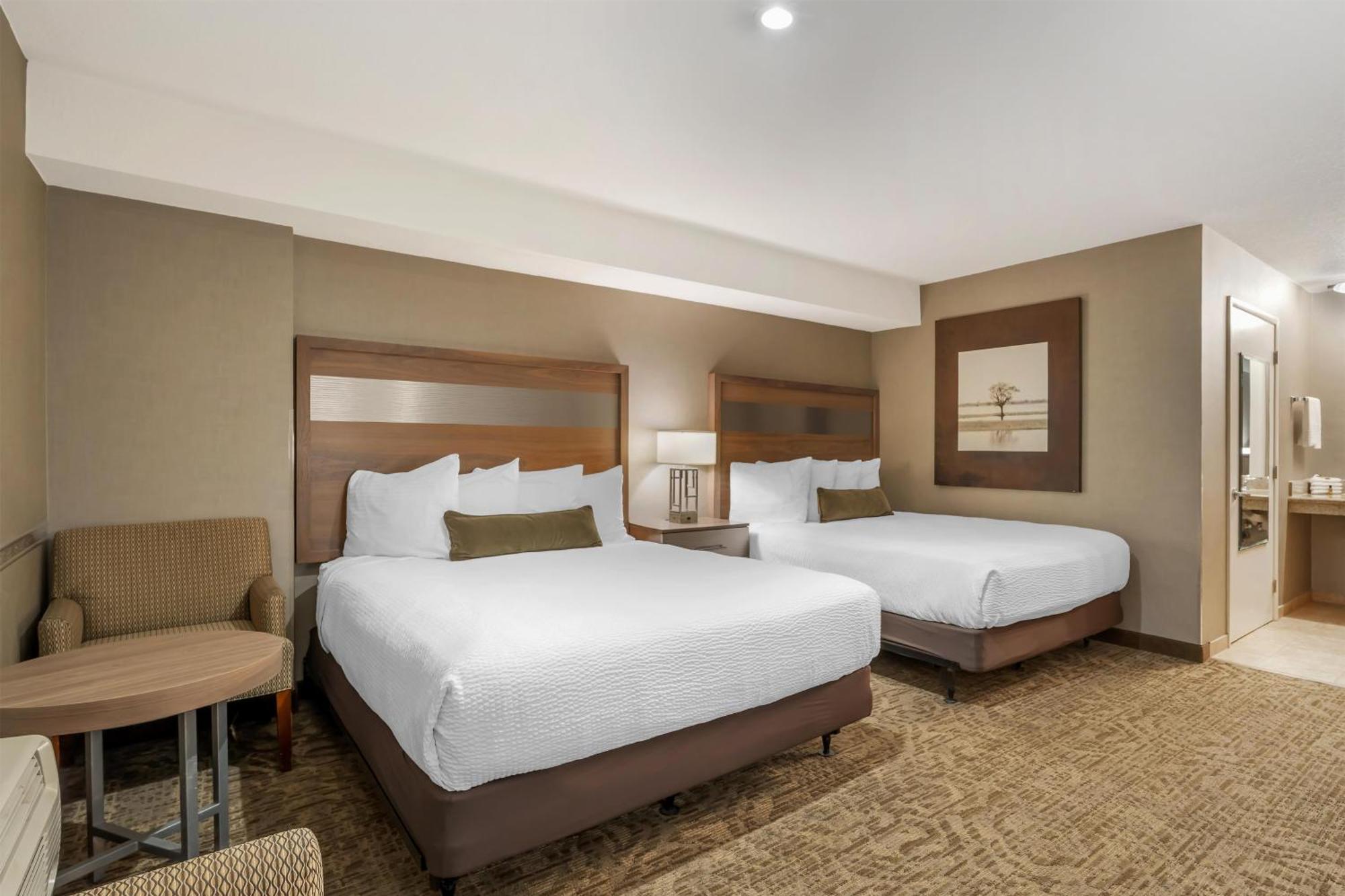 Double Room with Two Double Beds - Non-Smoking,1731393338:JPEG