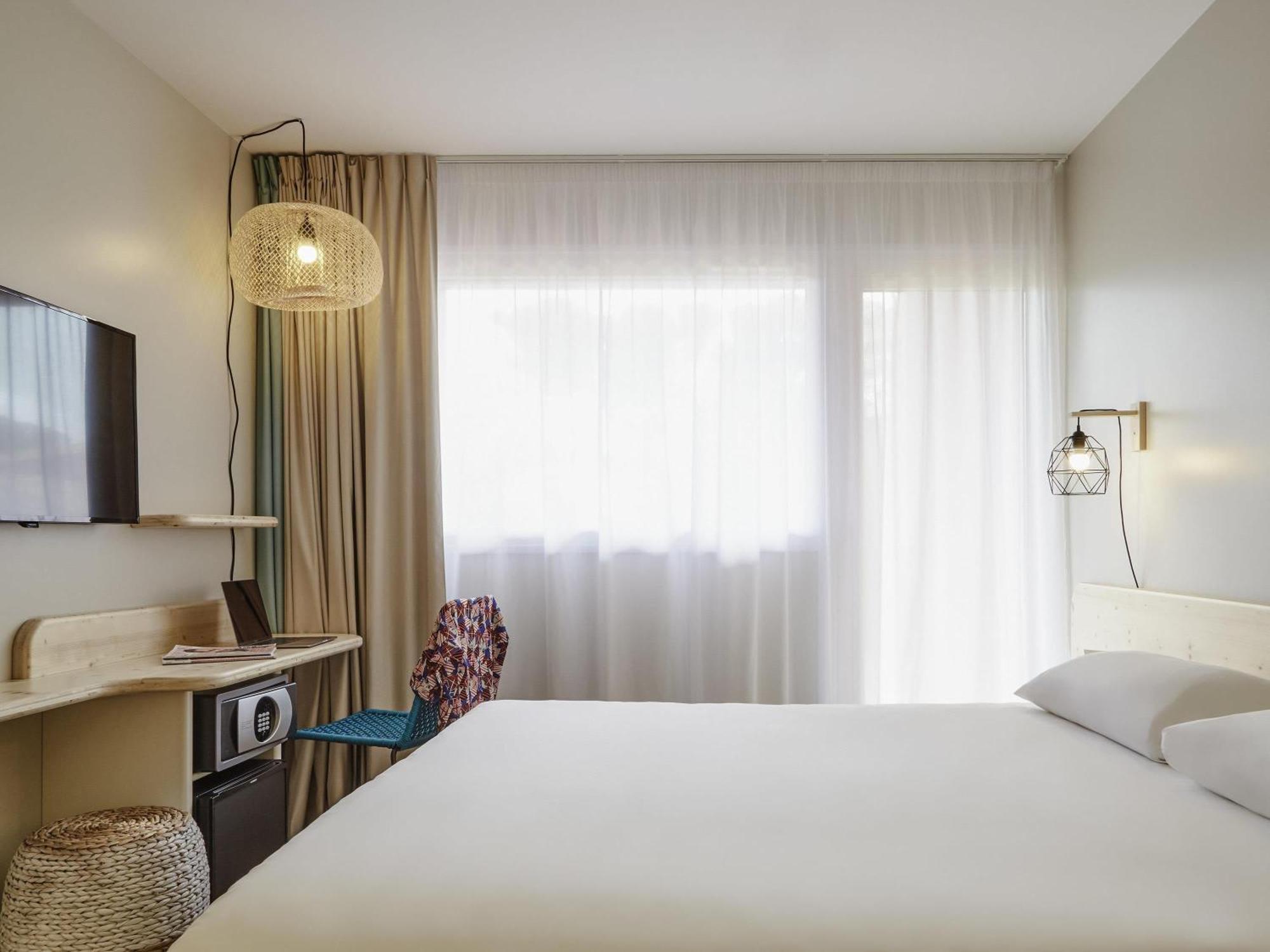 Standard Room with Two Beds