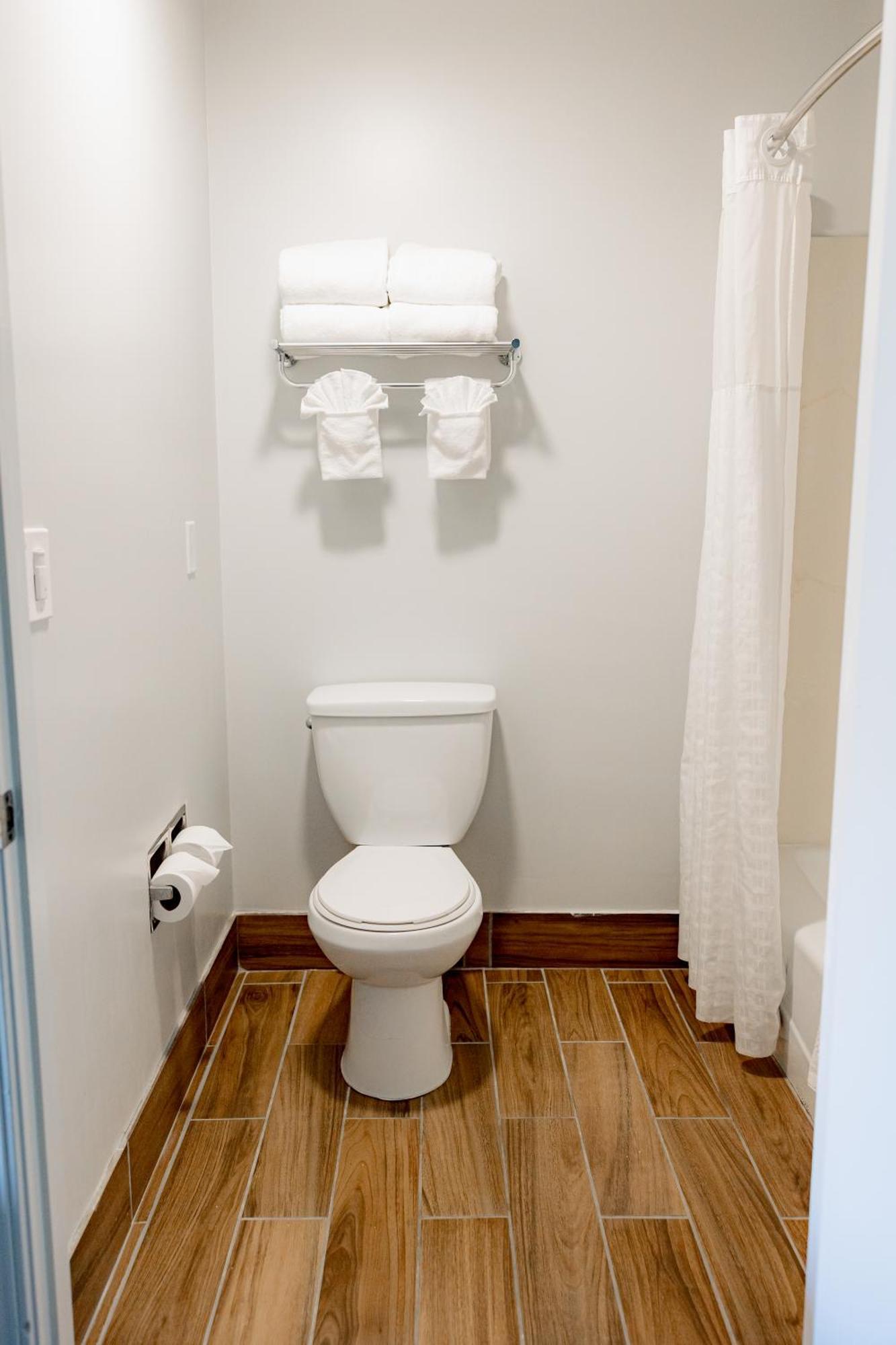 Suite with One Queen Bed and One King Bed - Accessible/Non-Smoking
