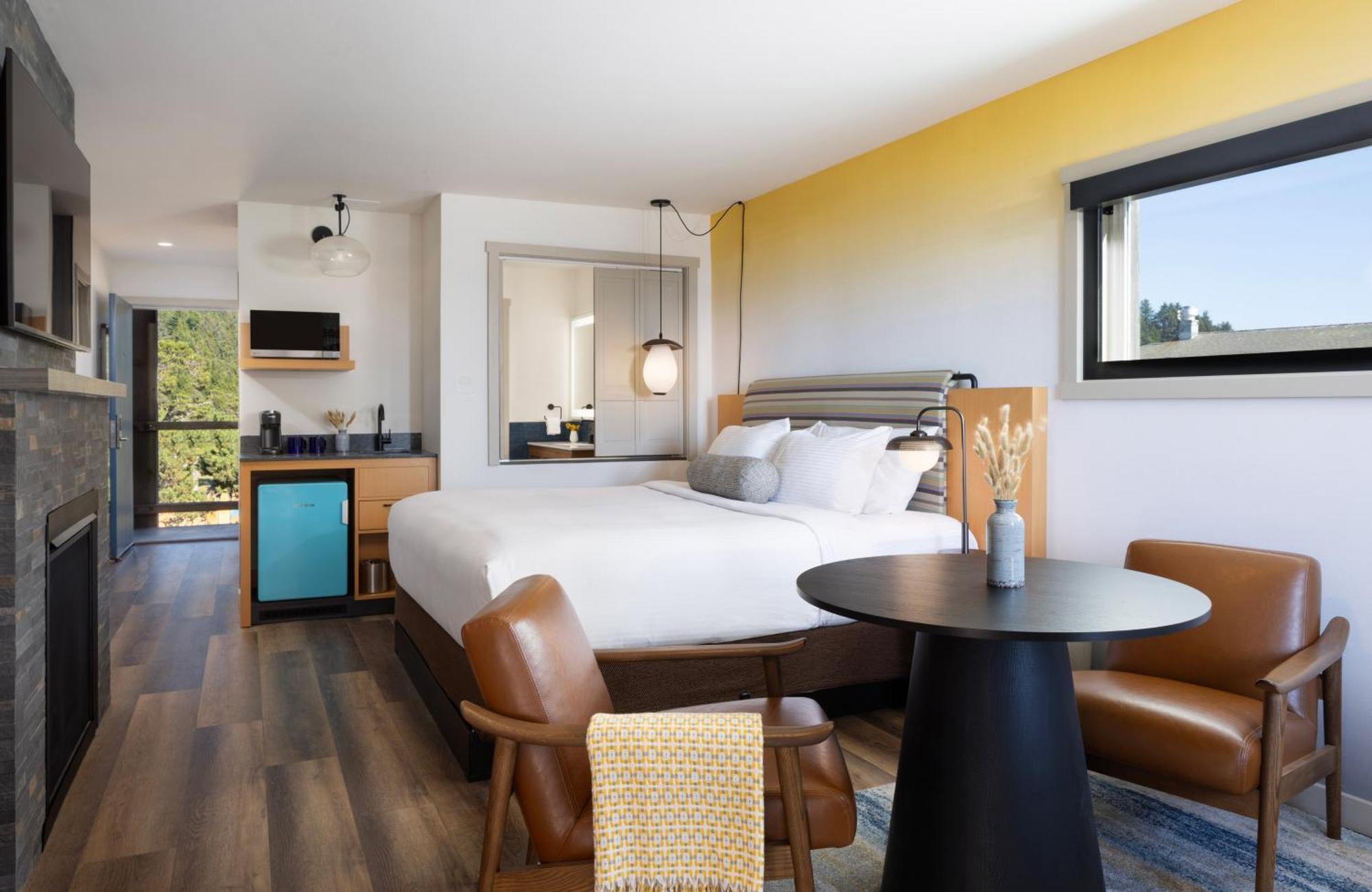King Room with Jacuzzi