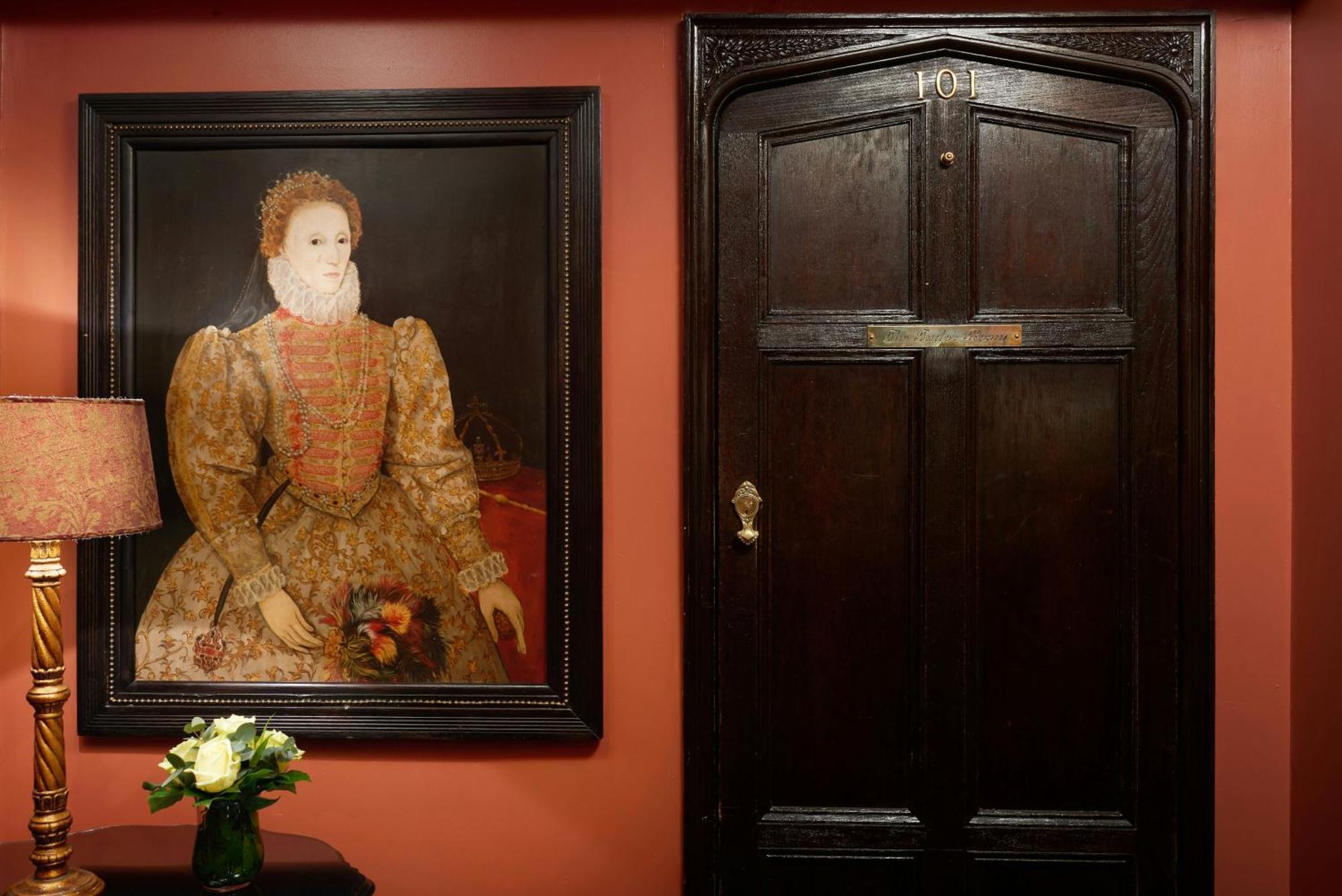 Tudor Suite