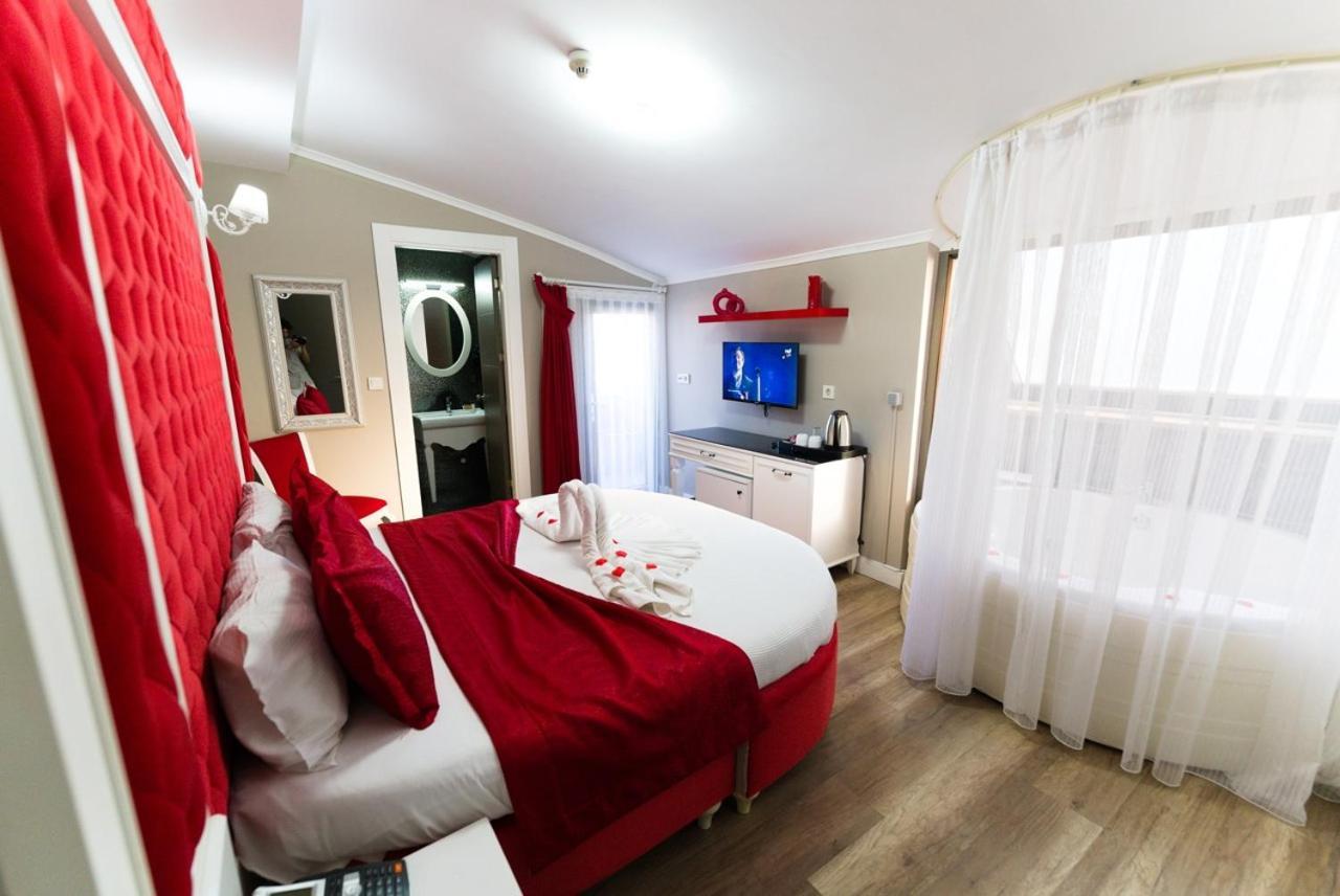 Honeymoon Room with Spa Bath
