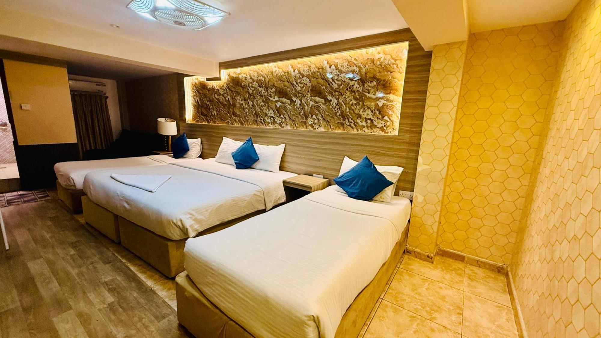 Deluxe Quadruple Room