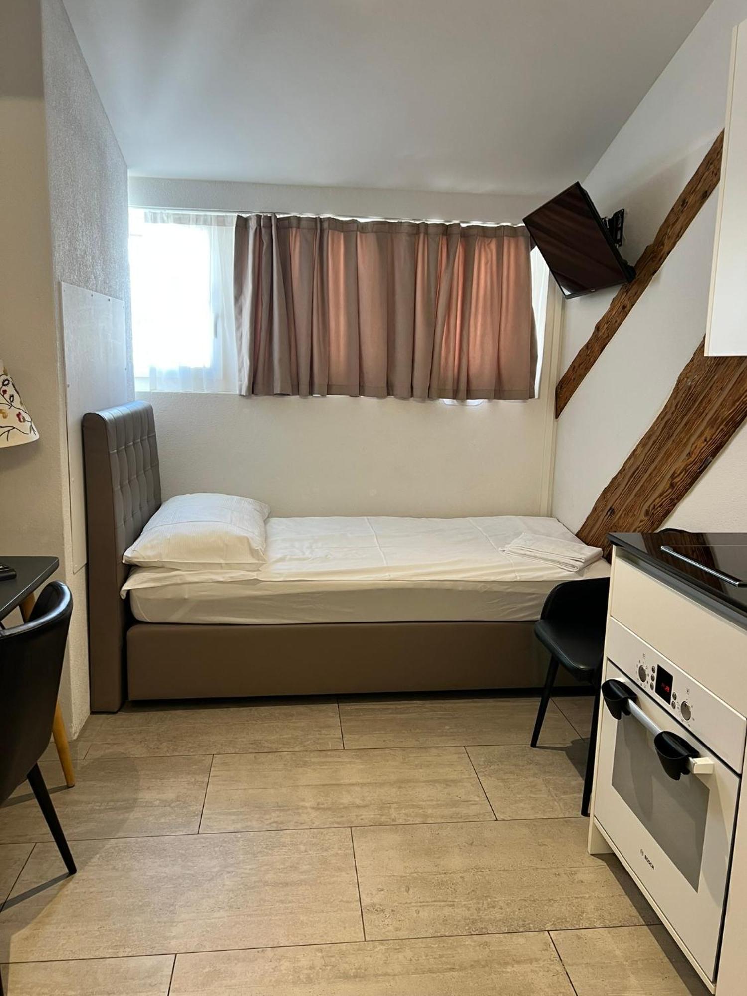 Small Single Room