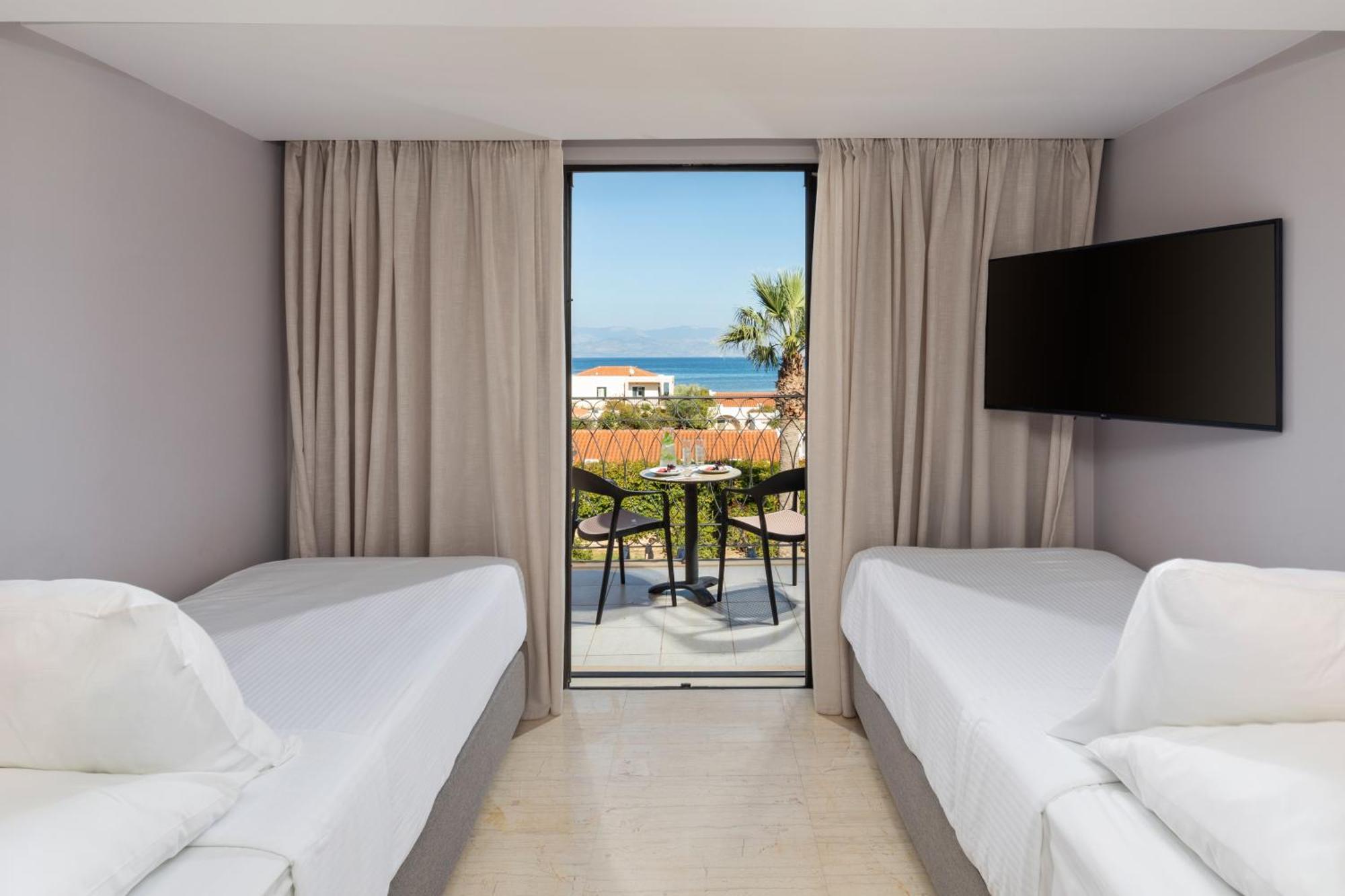 Family Room with Sea View