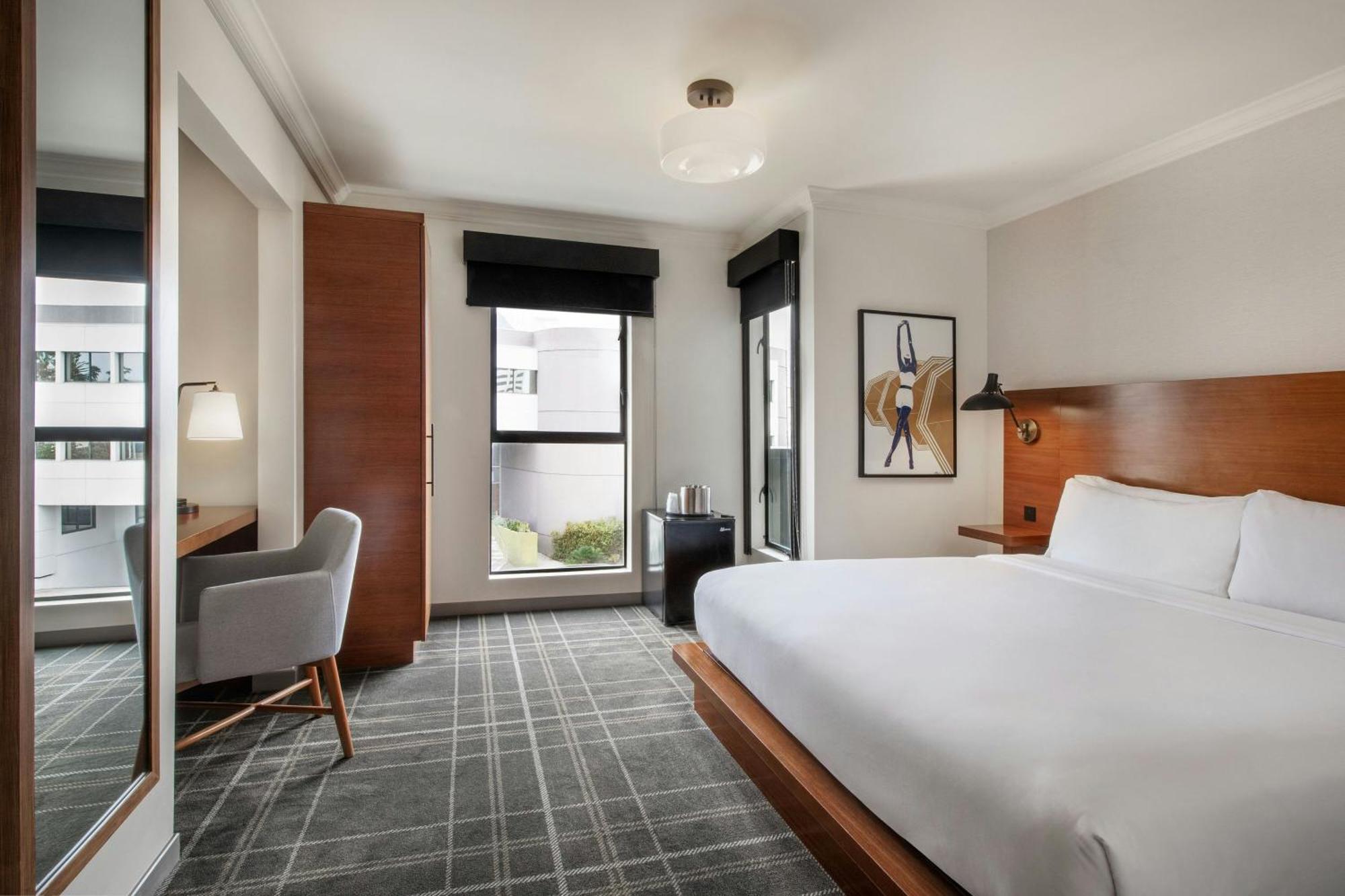 Chambre Lit King-Size - Vue sur Ville