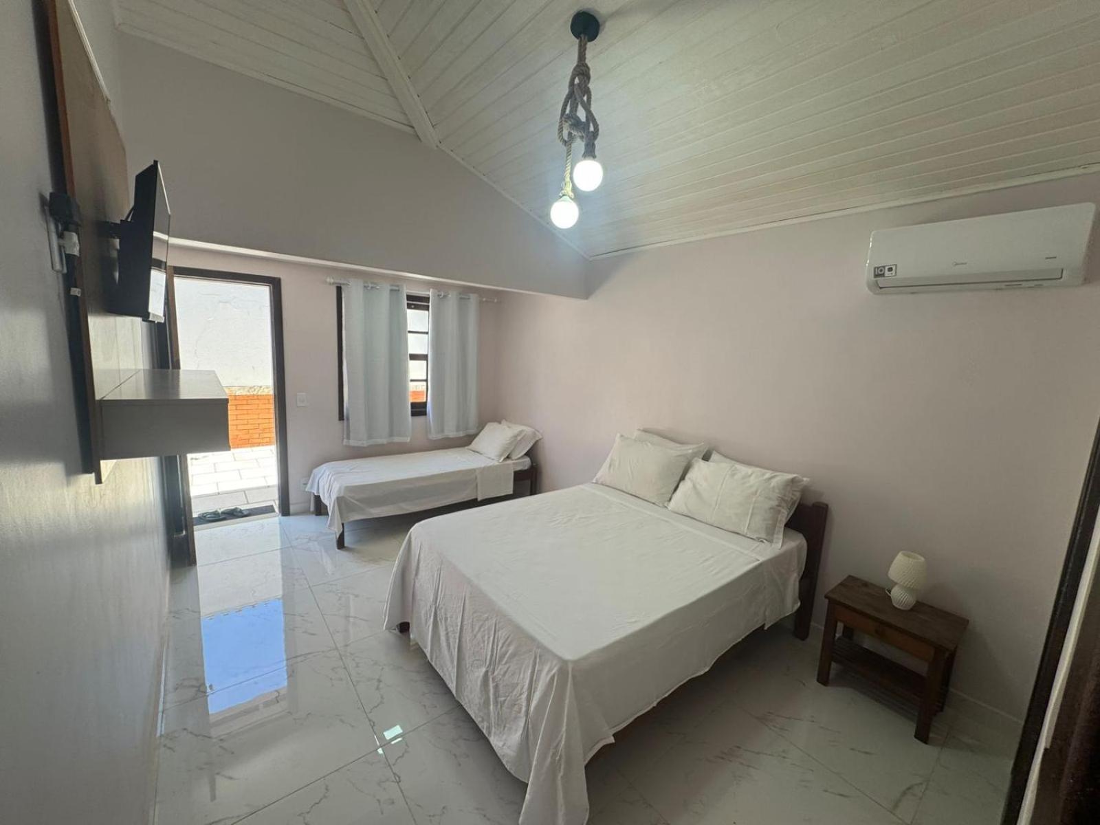 Quarto Triplo Econômico