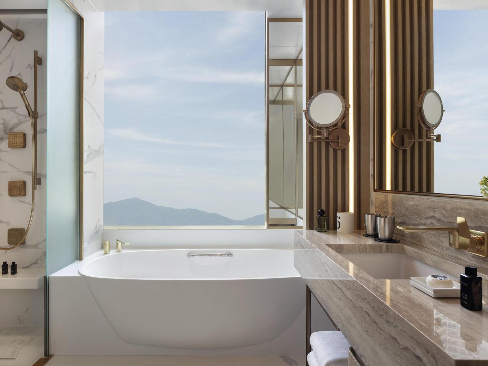 Luxury Executive Terrace Room 1 King Size Bed Lounge Access Private Terrace heated Jacuzzi