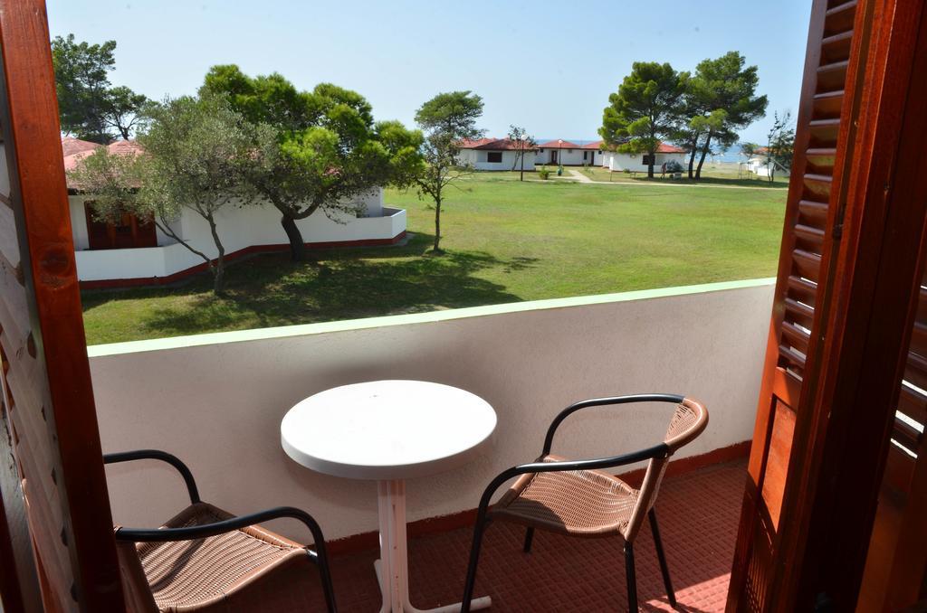 Double Room with Balcony and Sea View,1038165685:JPEG
