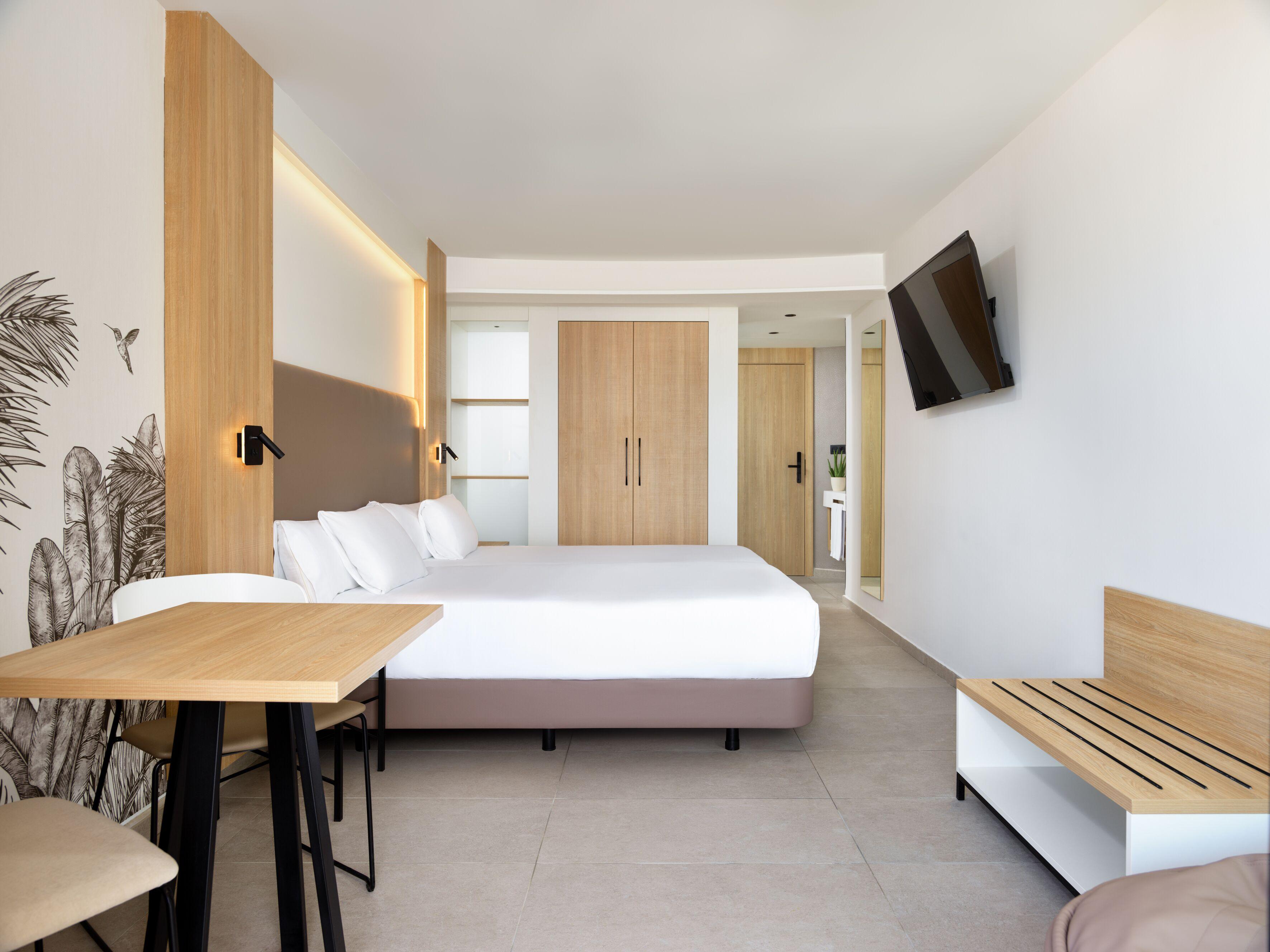 Double Room with Pool View