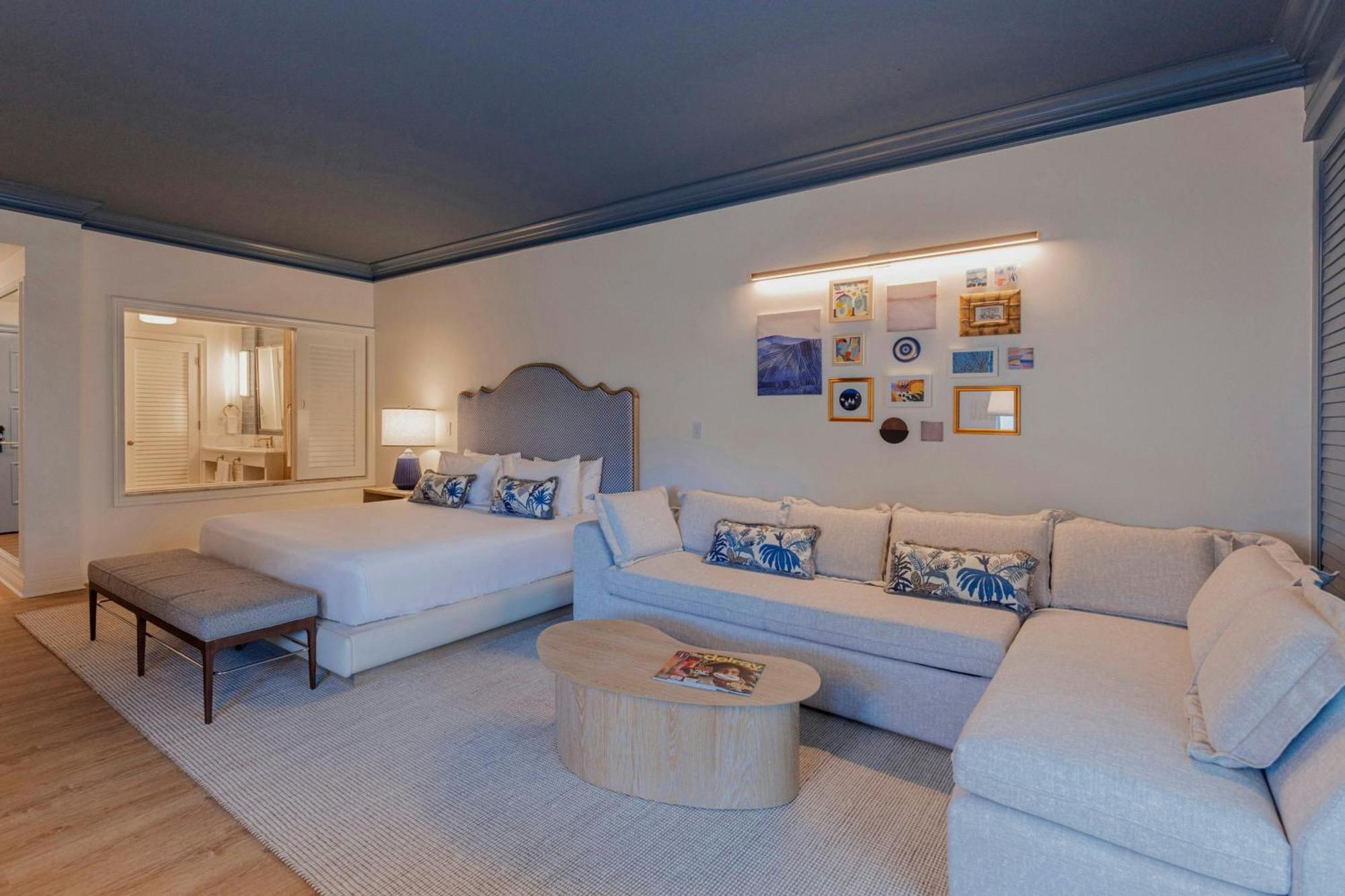 Deluxe Kamer met Kingsize Bed en Slaapbank - Uitzicht op de Stad