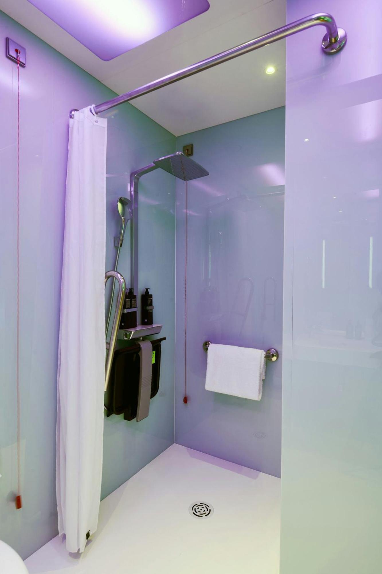King Room Accessible