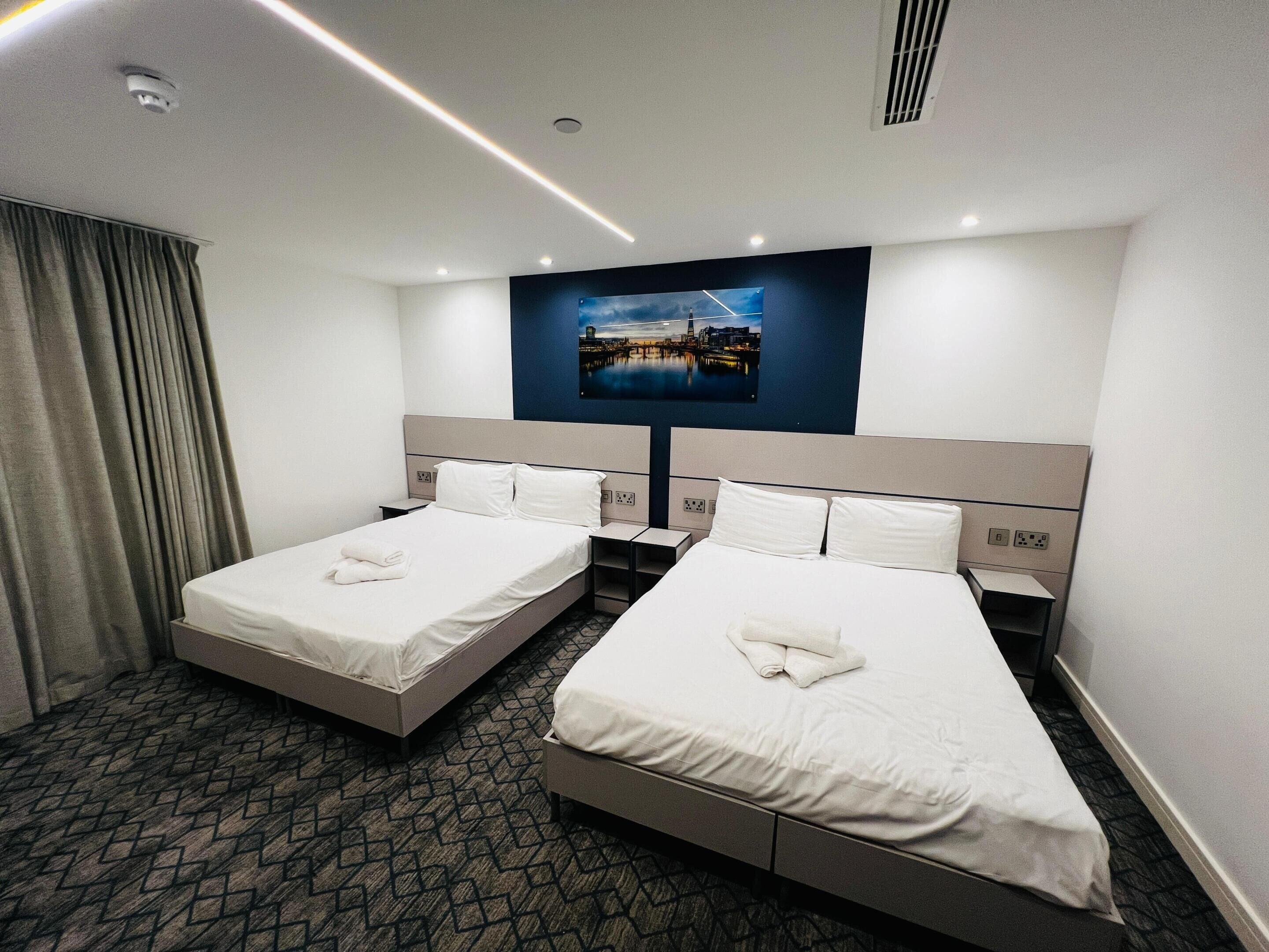 Deluxe Quadruple Room