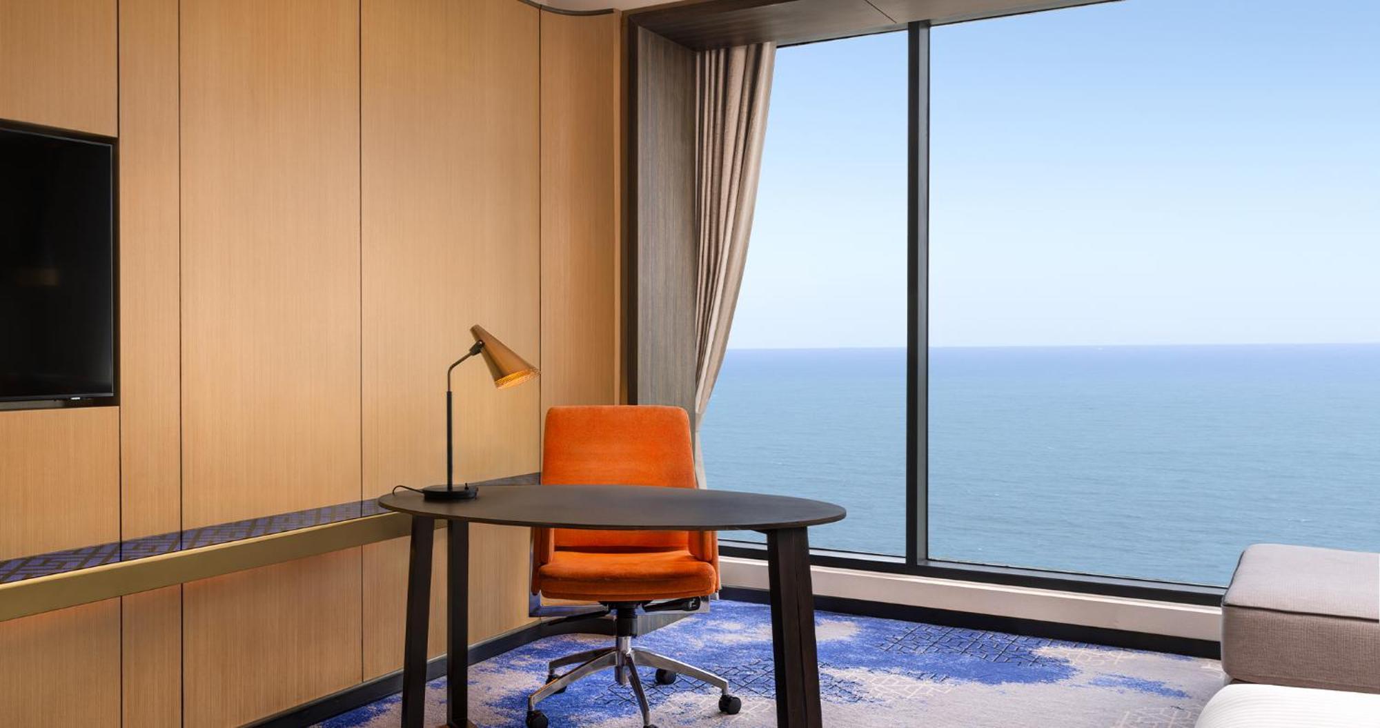 Deluxe Ocean View King