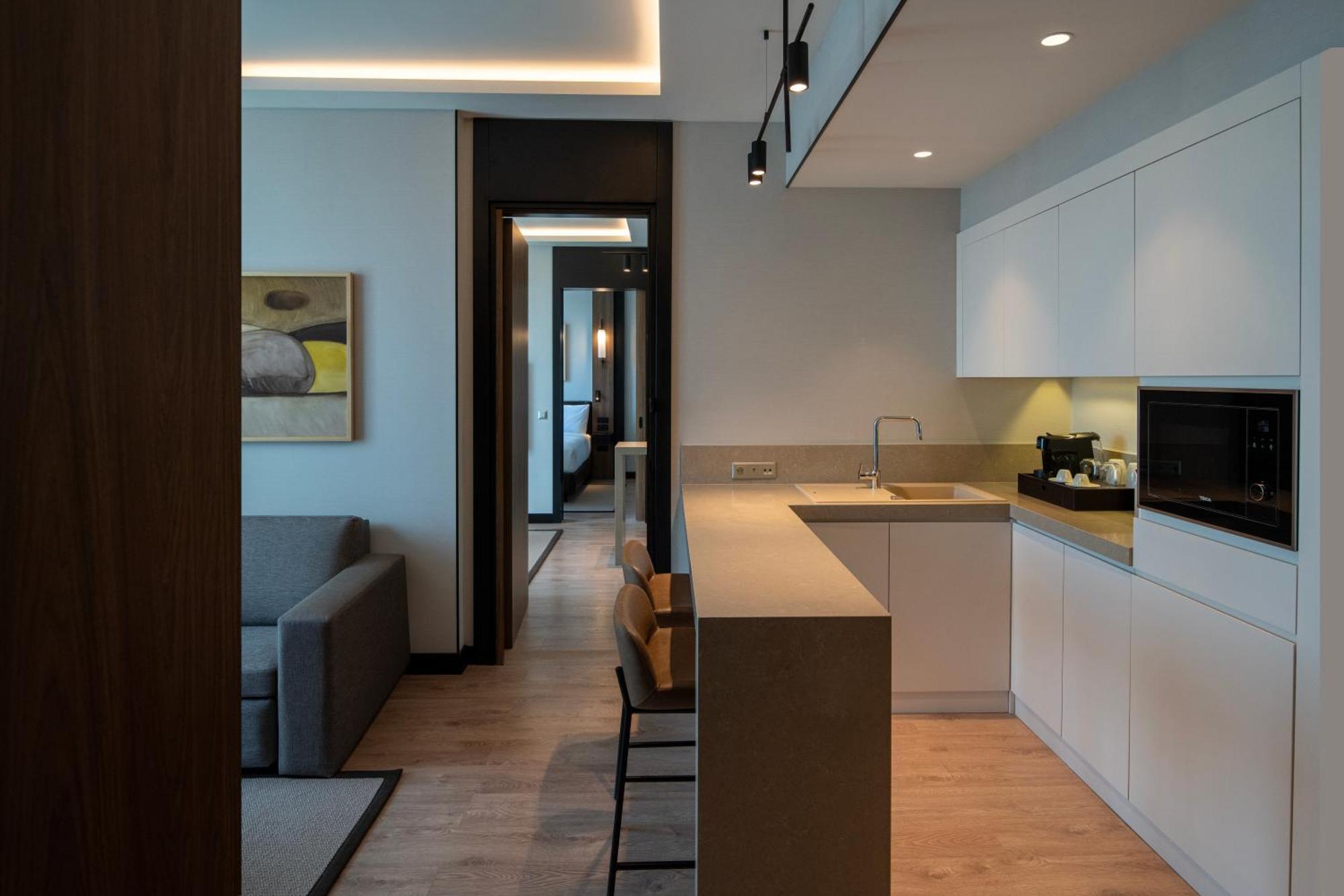 Two-Bedroom Residential King Suite,1735206051:JPEG