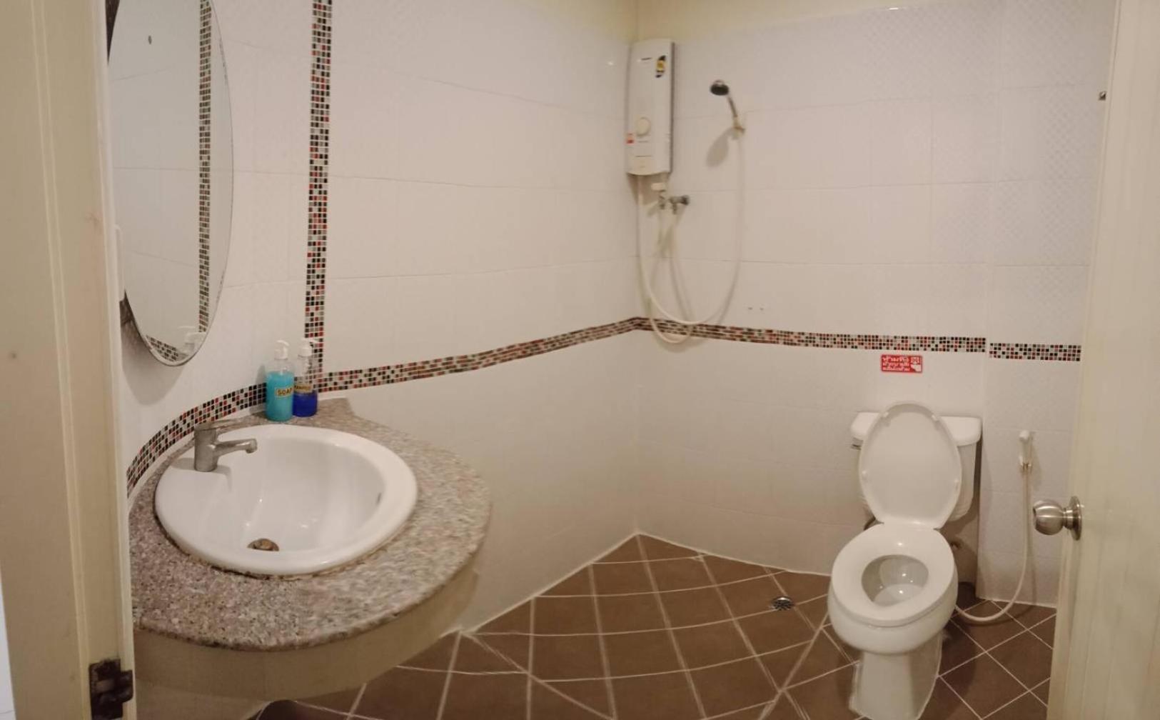 Standard Twin Room,1736868039:JPEG