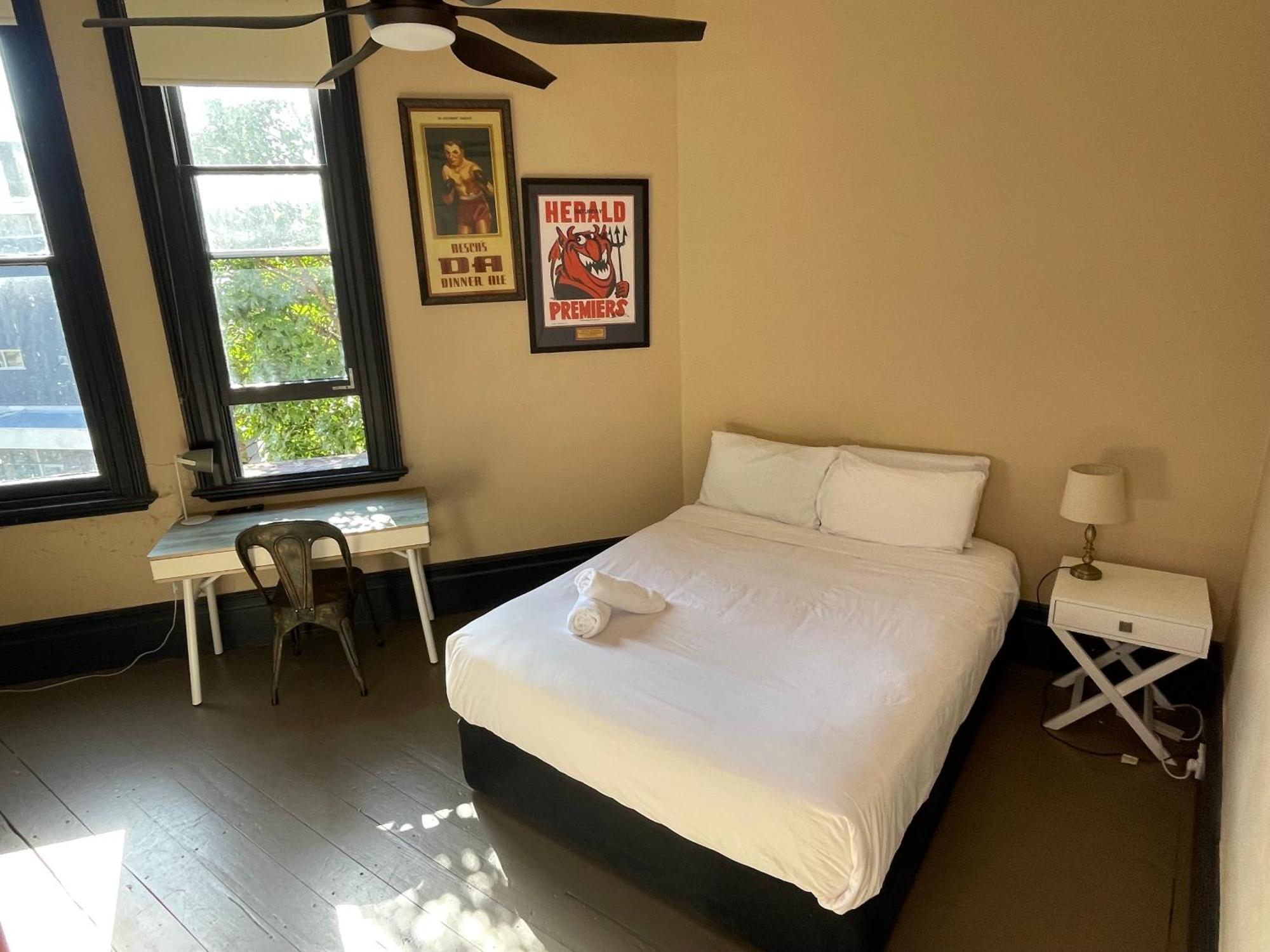 Standard Queen Room